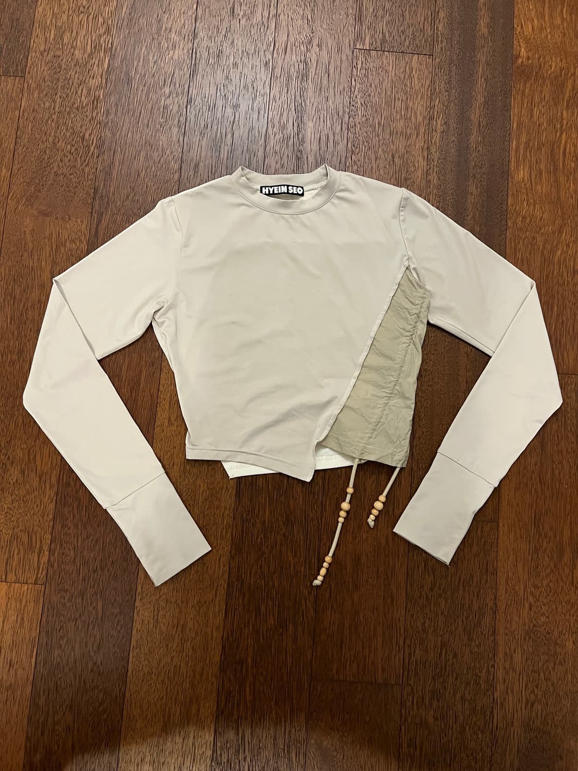 HYEIN SEO Twisted Long Sleeve (1)  상품이미지5