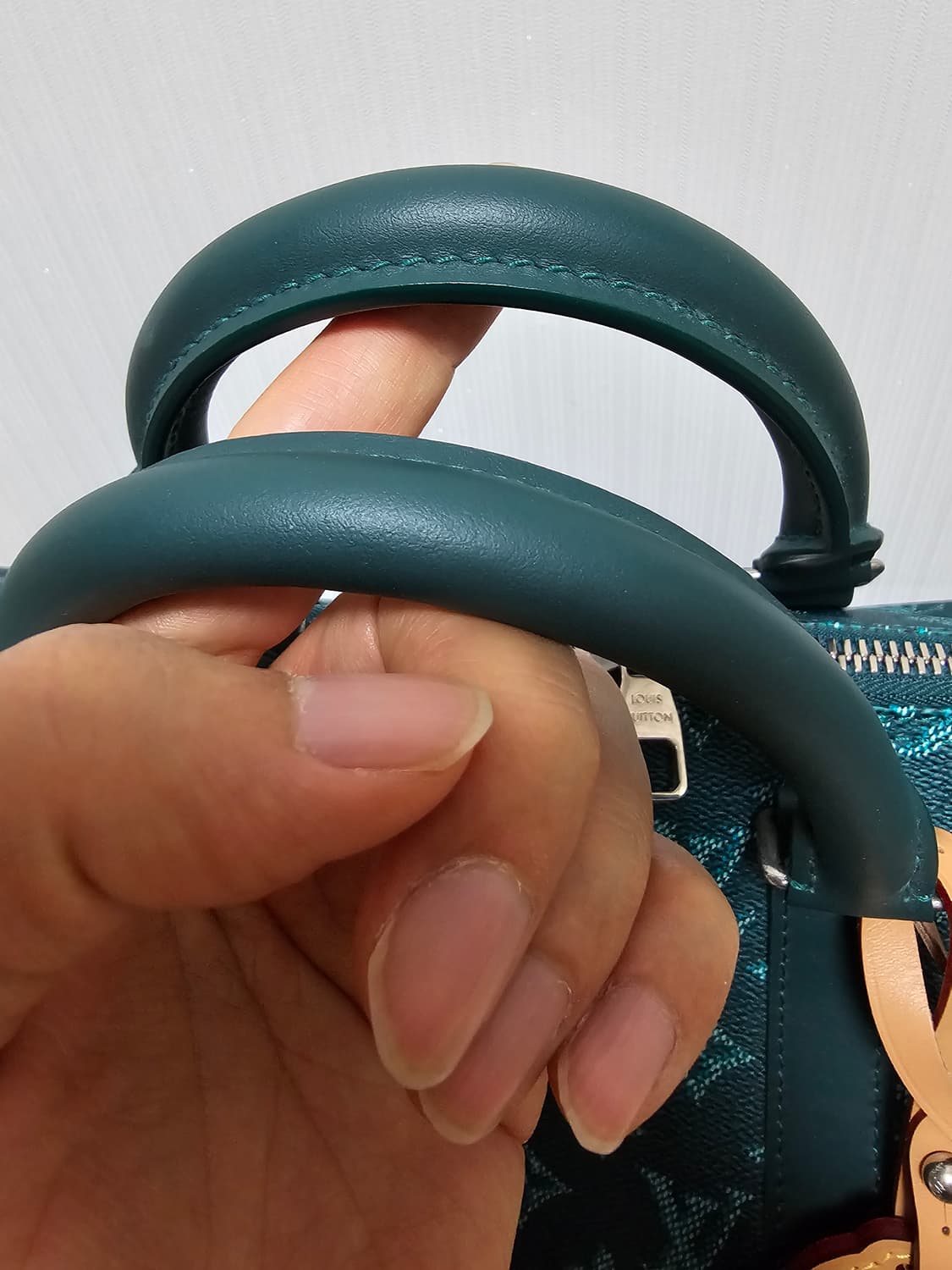 루이비통 타일러 x 퍼렐 한정판 개발바닥 키폴50 (새상품) 상품이미지7