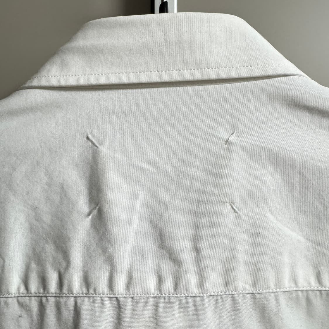 메종 마르지엘라 히든 버튼 화이트 셔츠 41 사이즈 새상품 상품이미지3