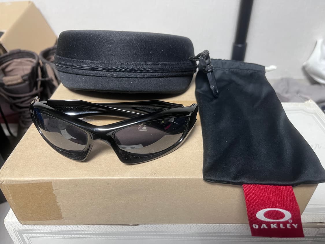 오클리 몬스터독 두카티 상품이미지1