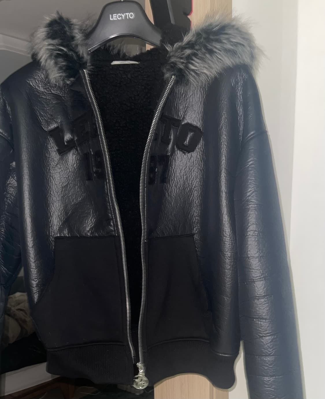 Lecyto Trimming Bomber Hood Zip-Up 상품이미지1