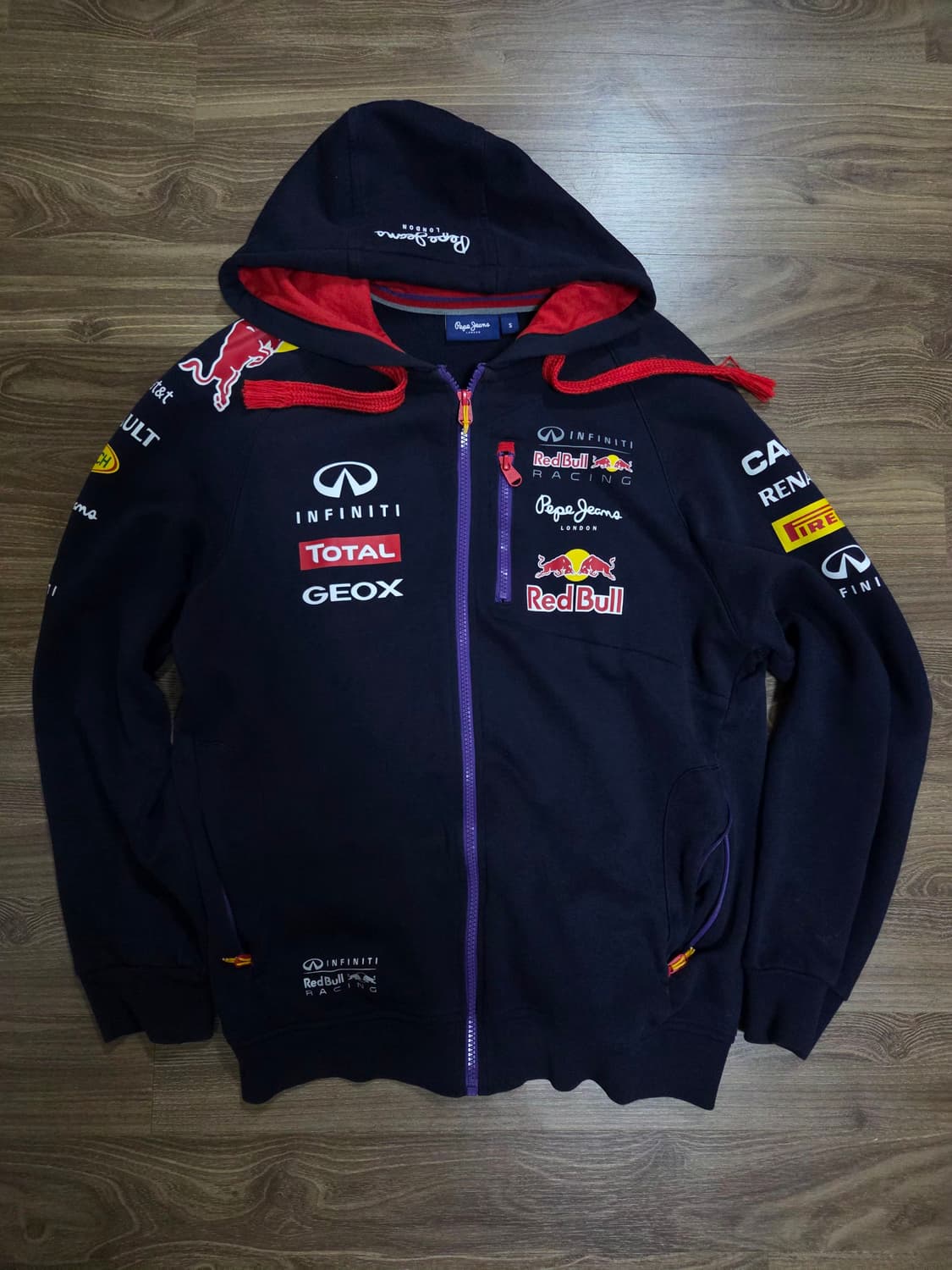 페페진스 인피니티 시절 레드불 상품이미지1