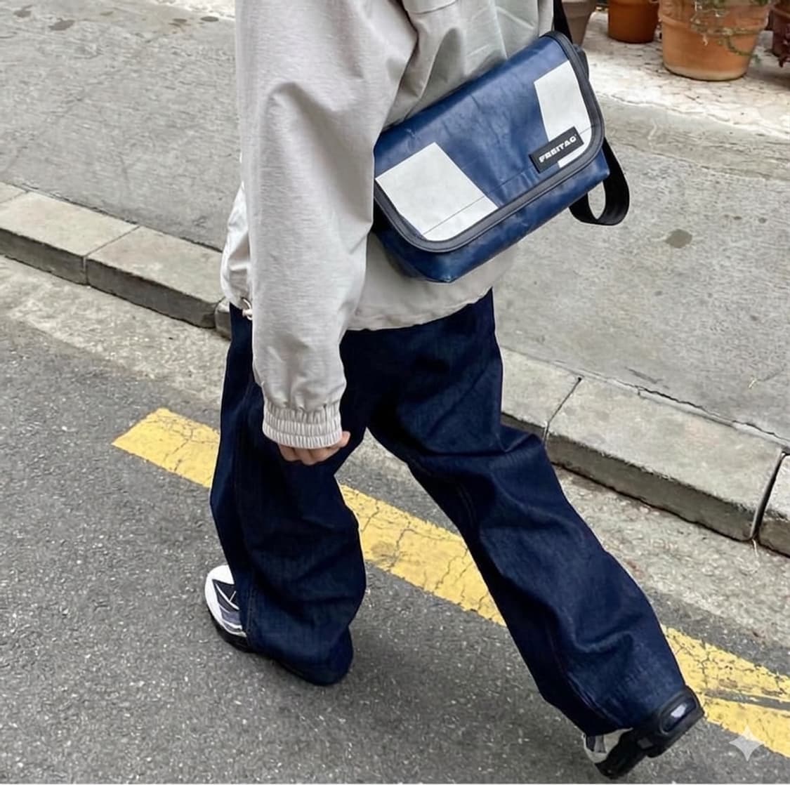 프라이탁 크로스백 상품이미지1