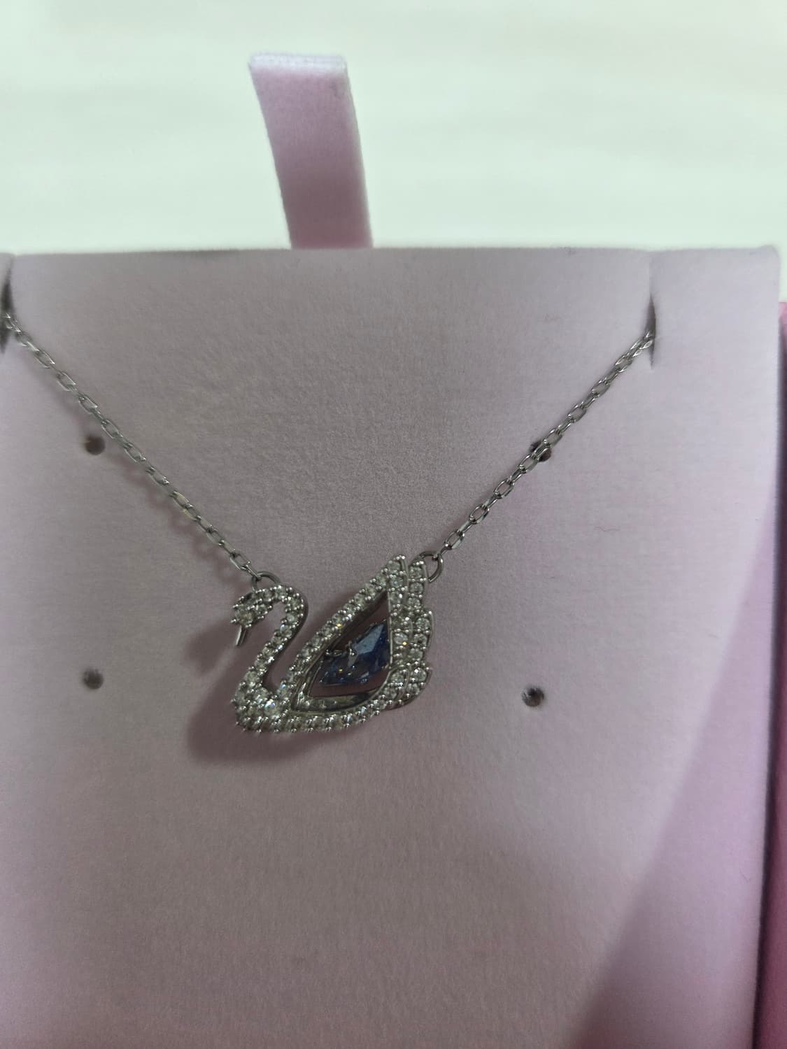 새제품)스와로브스키 블루 댄싱 스완 목걸이 정품 상품이미지7