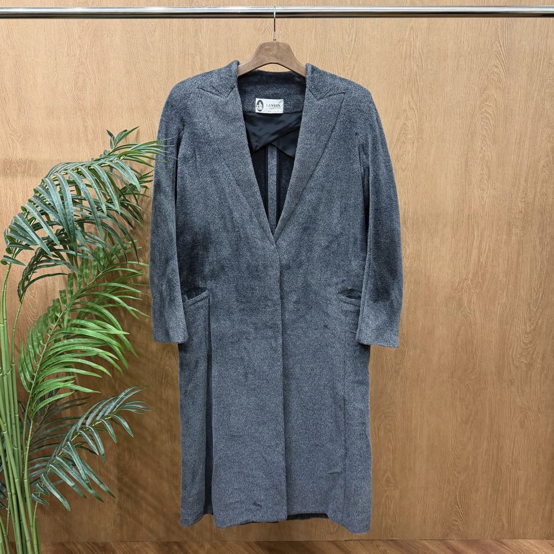 랑방 콜렉션 롱 코트 테일러드 라펠 절개 디테일 레귤러핏 그레이 상품이미지1