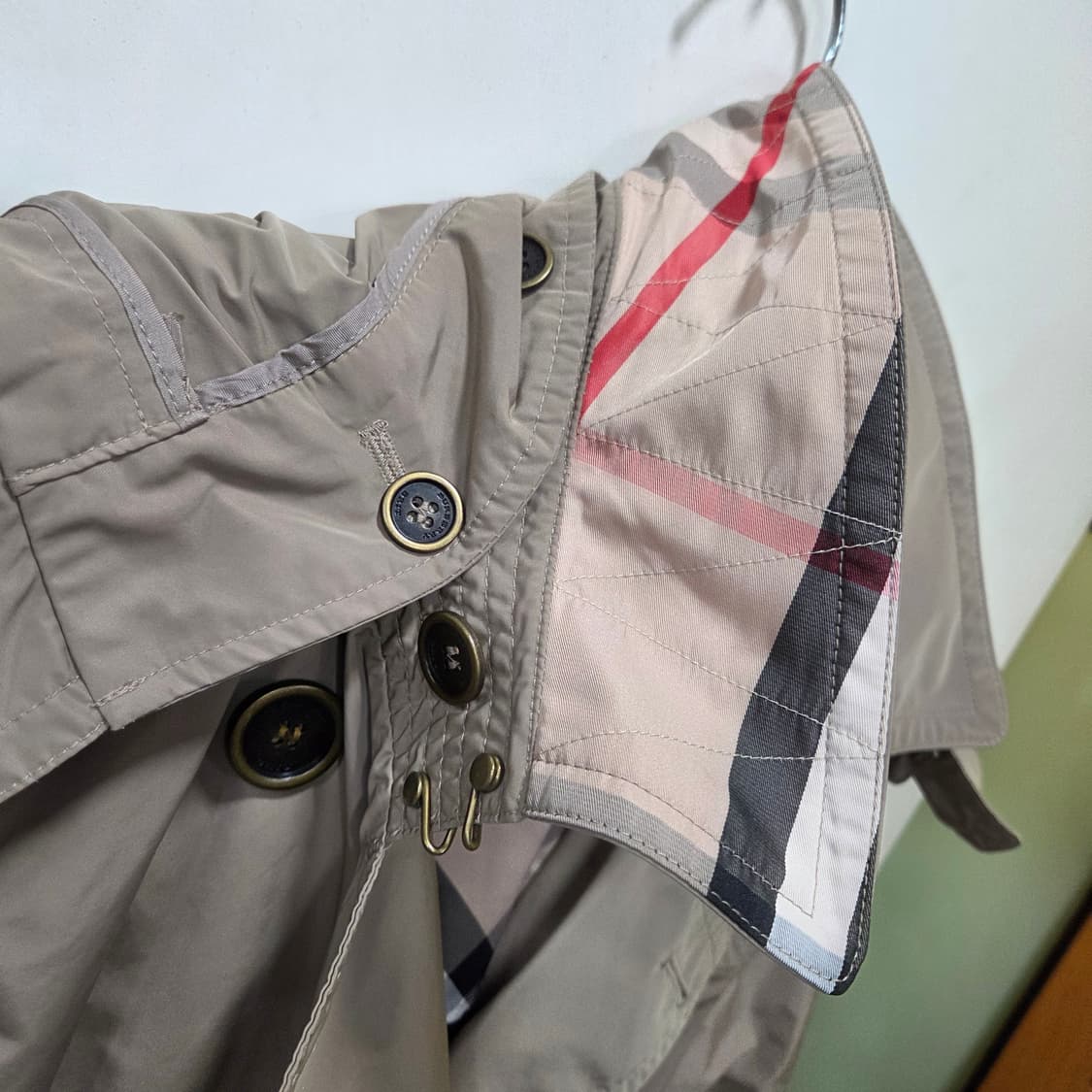 버버리 발모랄 하프 코트 상품이미지4