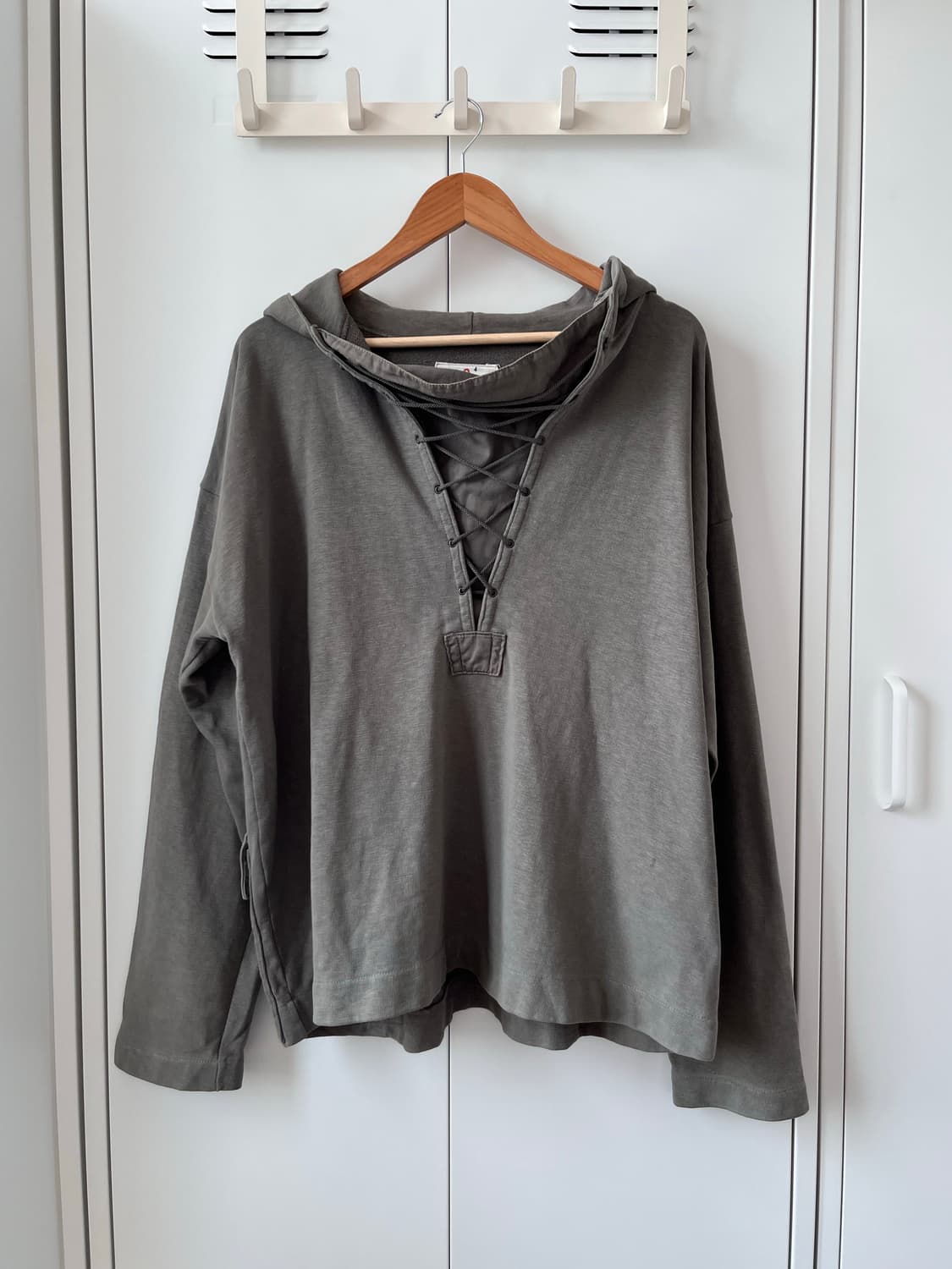 (Rare) 45RPM 카키 포켓 레이어드 오버핏 후드티셔츠 상품이미지3