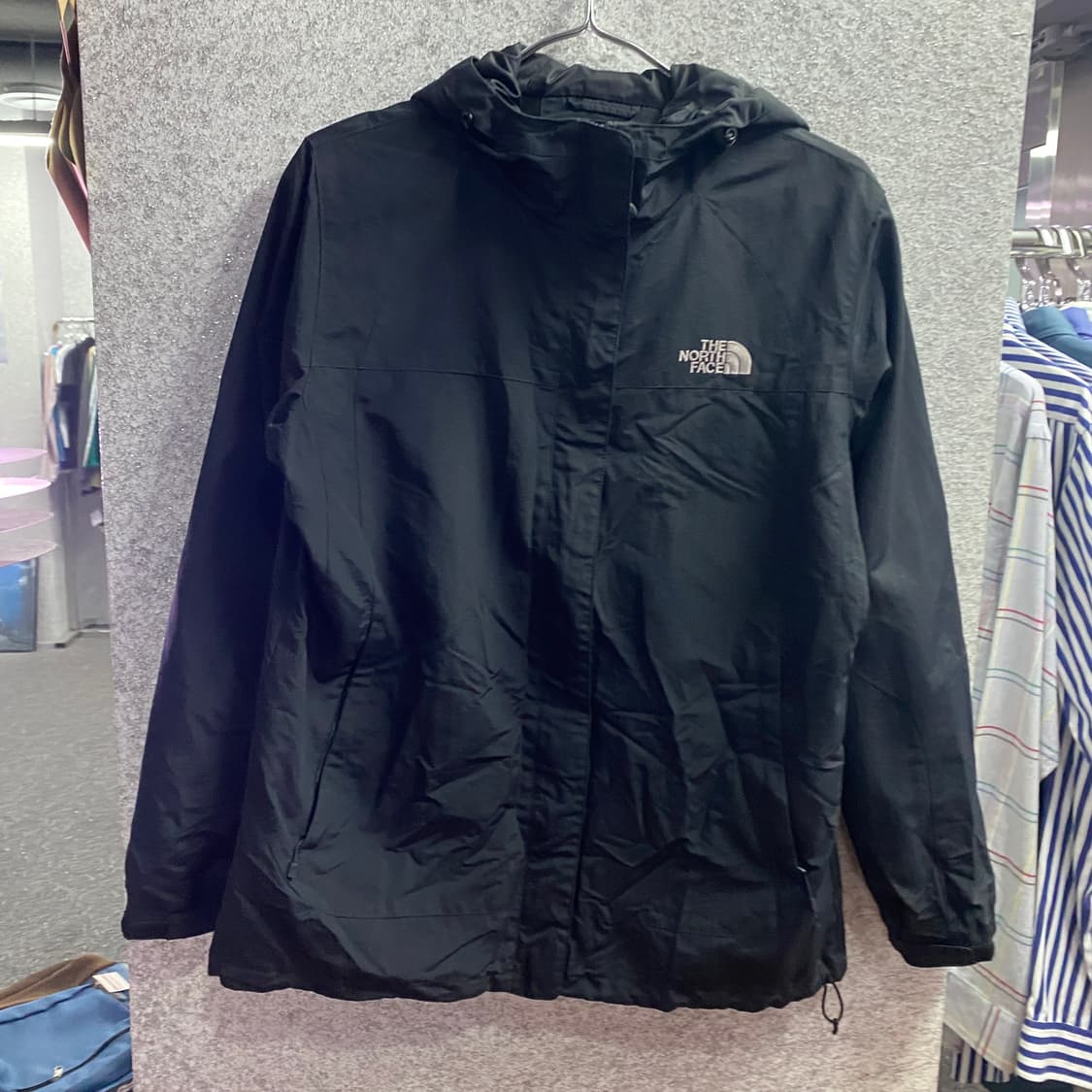 노스페이스 나일론 후디드 윈드브레이커 B4653 상품이미지2