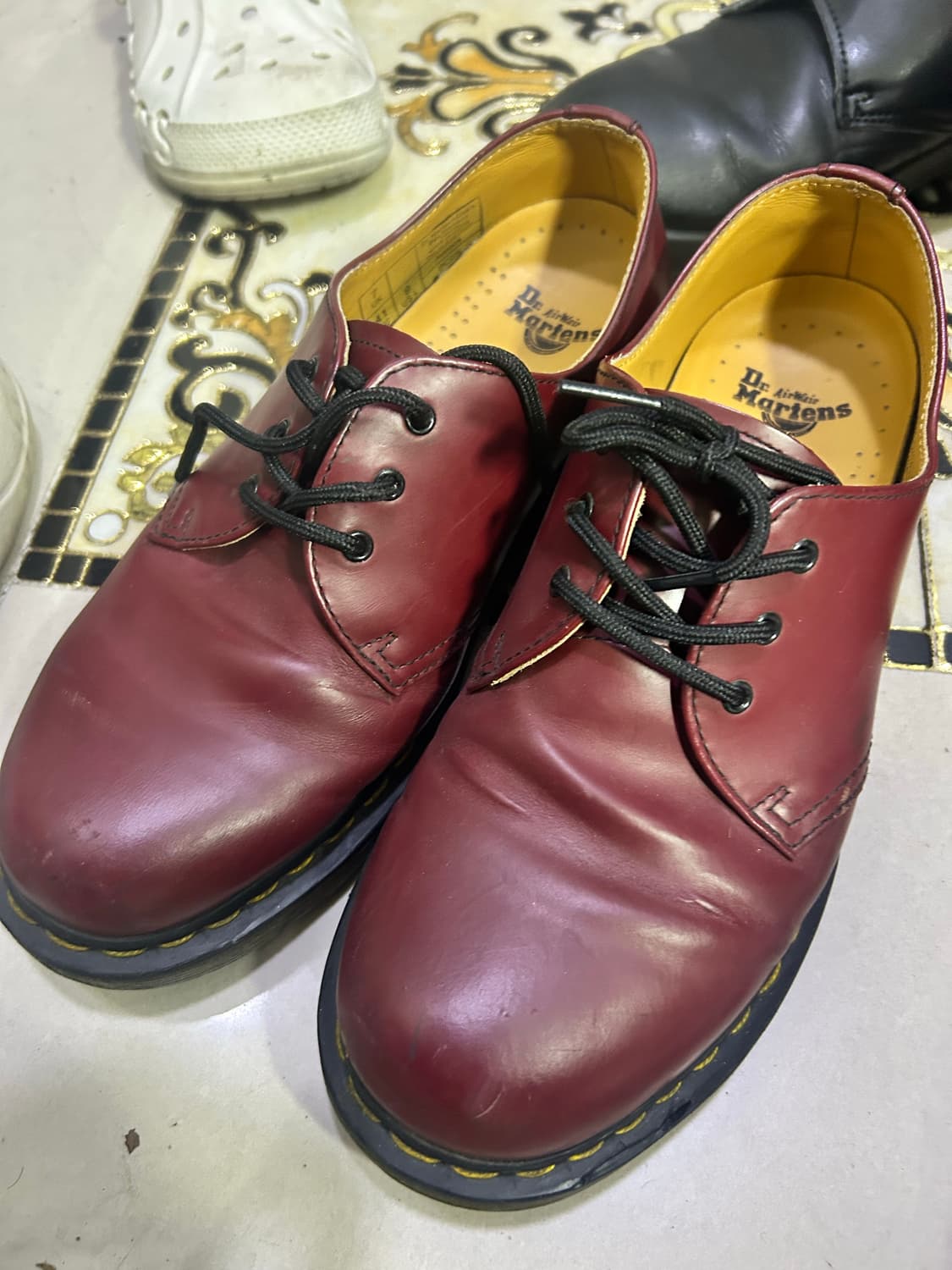 닥터마틴 1461 체리레드 상품이미지1