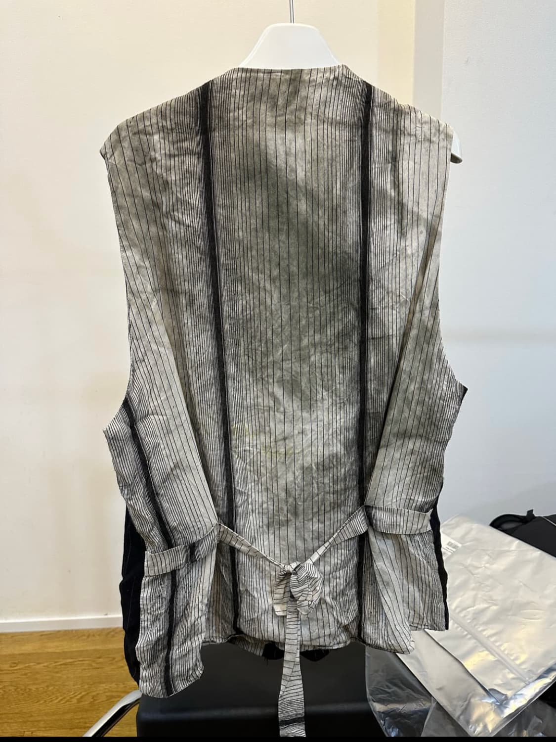 아르키보 베스트 스트라이프 블랙 L 상품이미지2