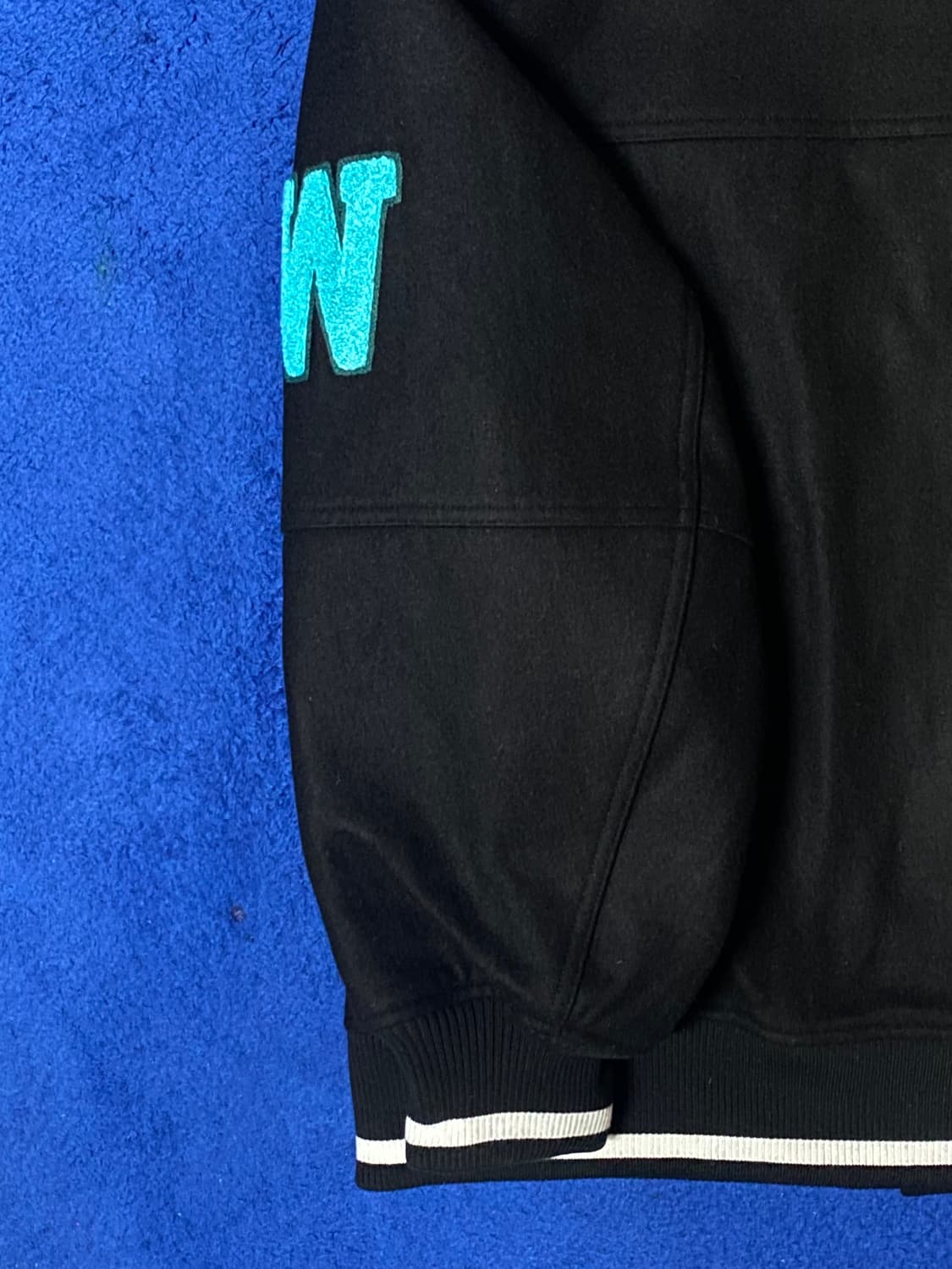 RomanticCrown 로맨틱크라운 아웃폰트 울 바시티 자켓 M 상품이미지6