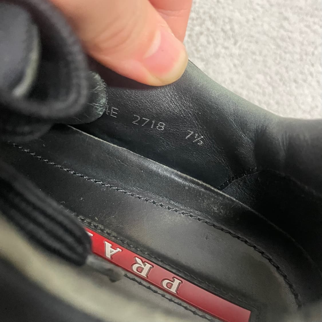 270) 프라다 스포츠 레더 스니커즈 블랙 상품이미지5