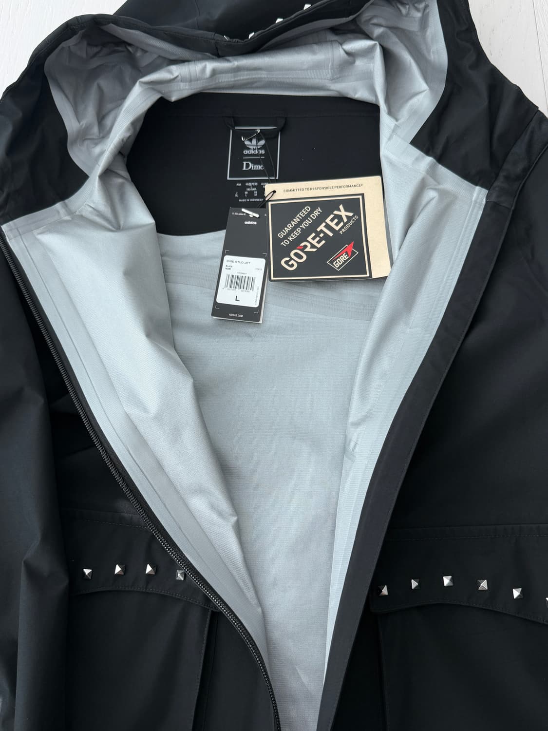 adidas x dime 스터드 고어텍스 자켓 상품이미지3