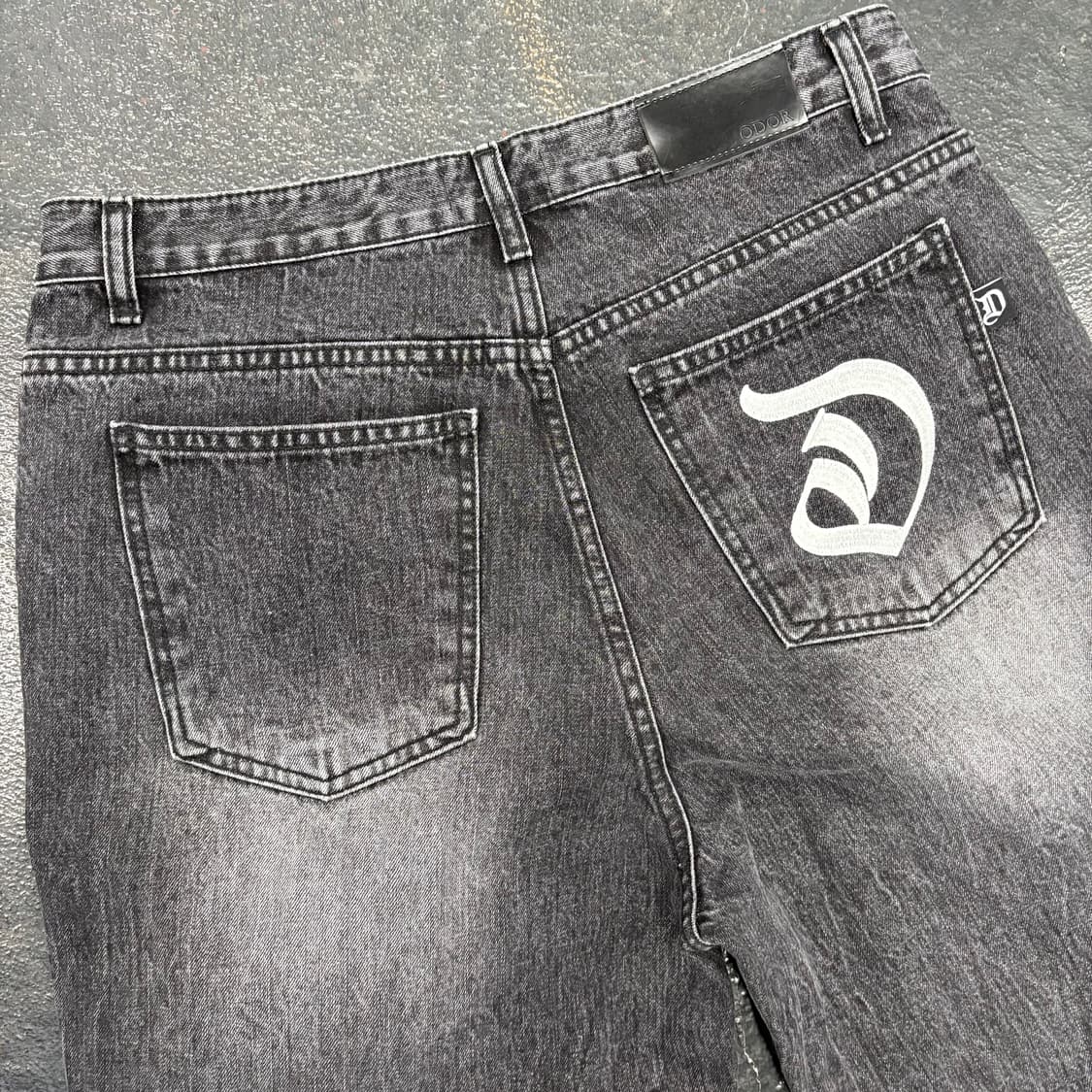 (30)오도어 블랙 워싱 데님 팬츠 상품이미지5