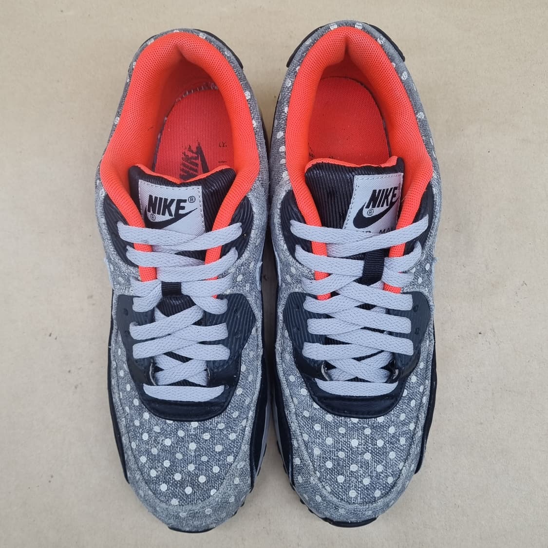 나이키 에어맥스90 폴카도트 남성운동화255 상품이미지2