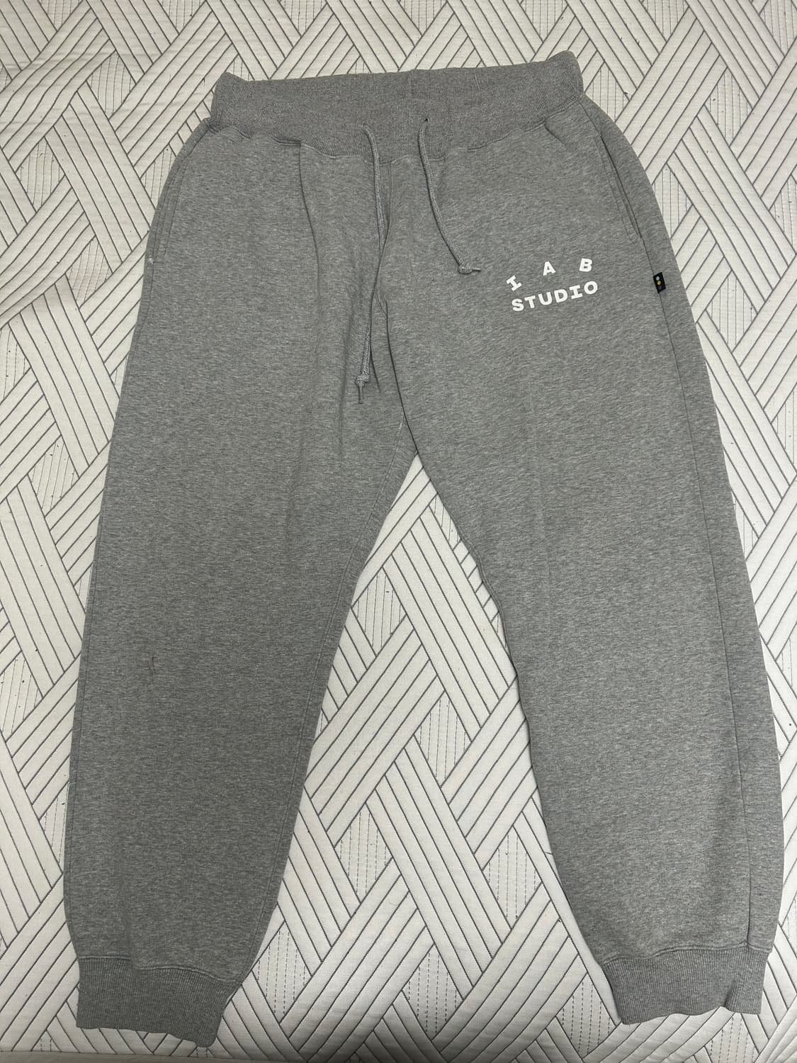 아이앱 스웨팬츠 그레이 상품이미지1