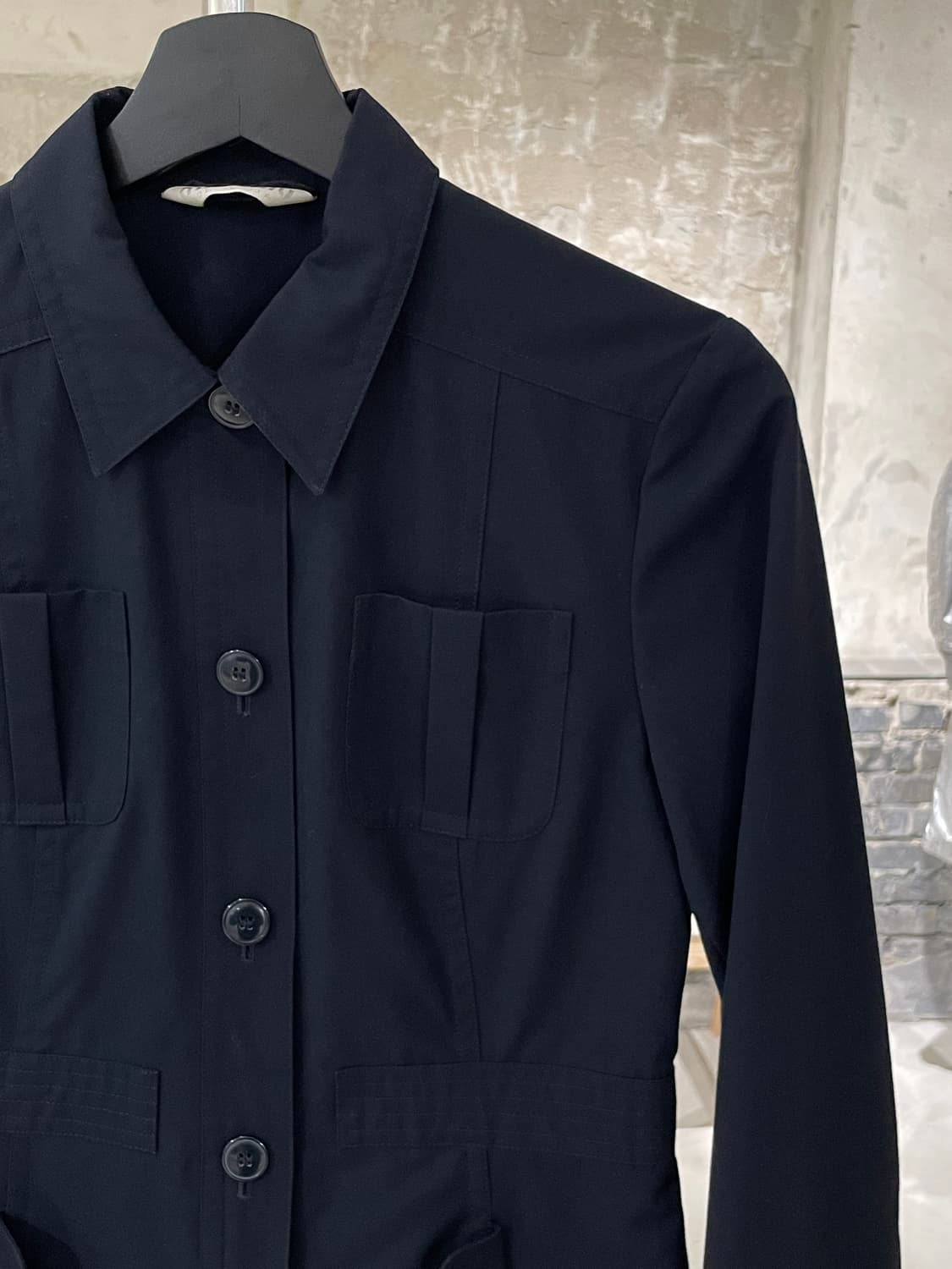 미우미우 다크 네이비 체스트 포켓 버튼 셔츠 자켓 상품이미지3