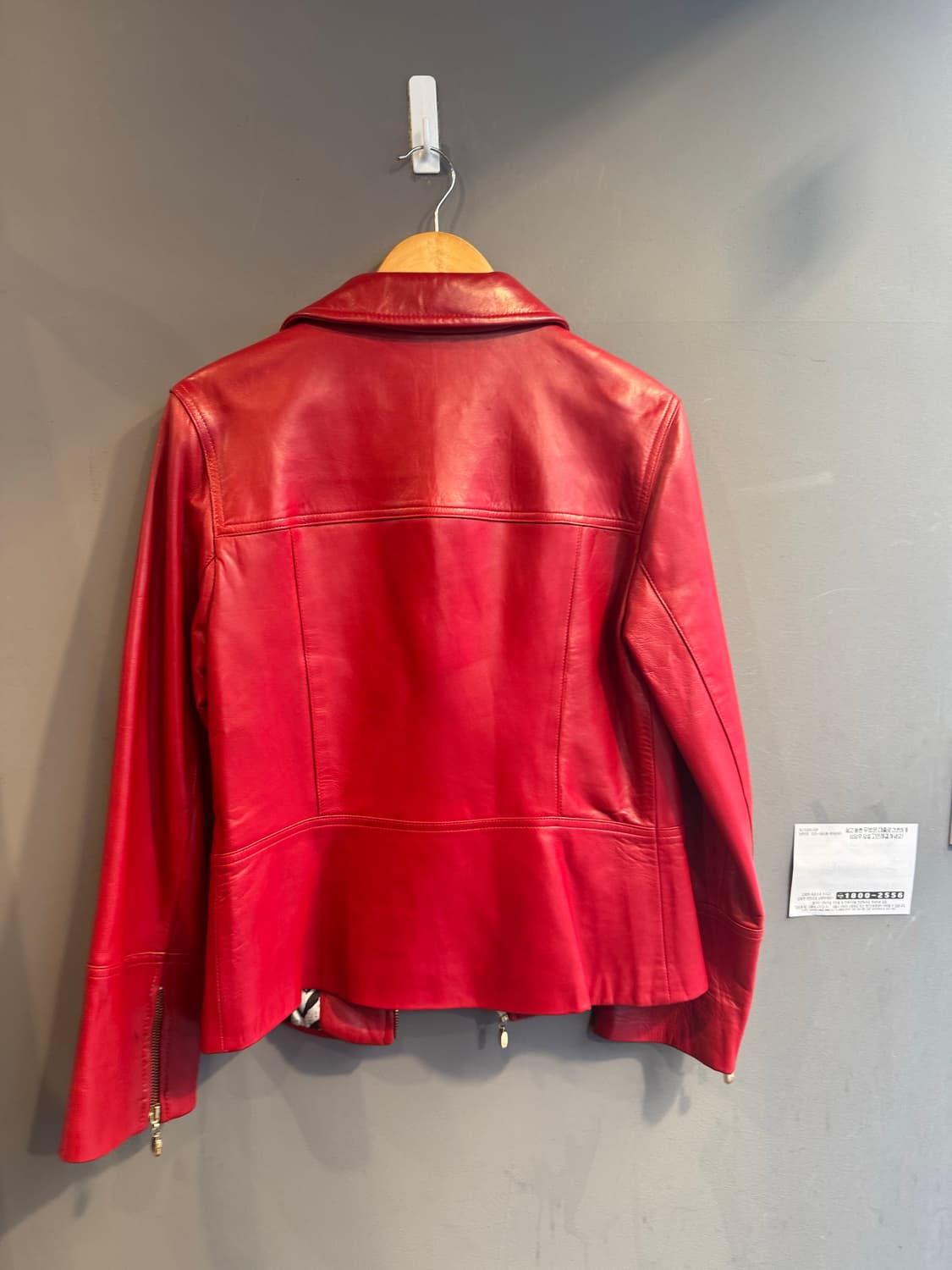 St. John 빨간색 가죽 자켓 상품이미지3
