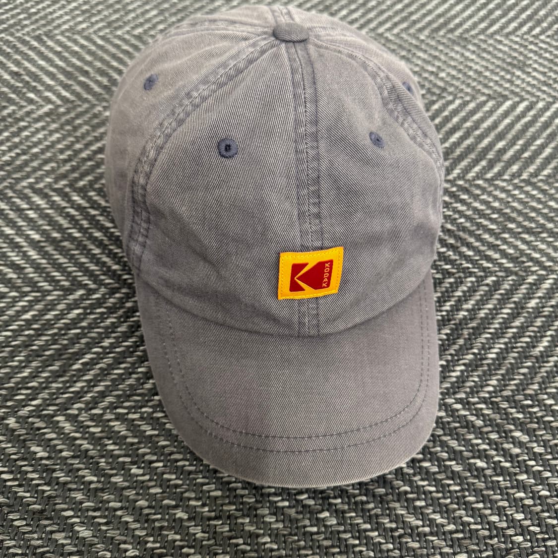 코닥 챠콜 그레이 스몰 로고 볼캡 58ich 상품이미지1