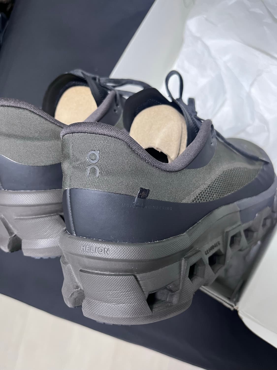 온 러닝 x 파프 클라우드 몬스터2 쏜브라운 280 상품이미지4