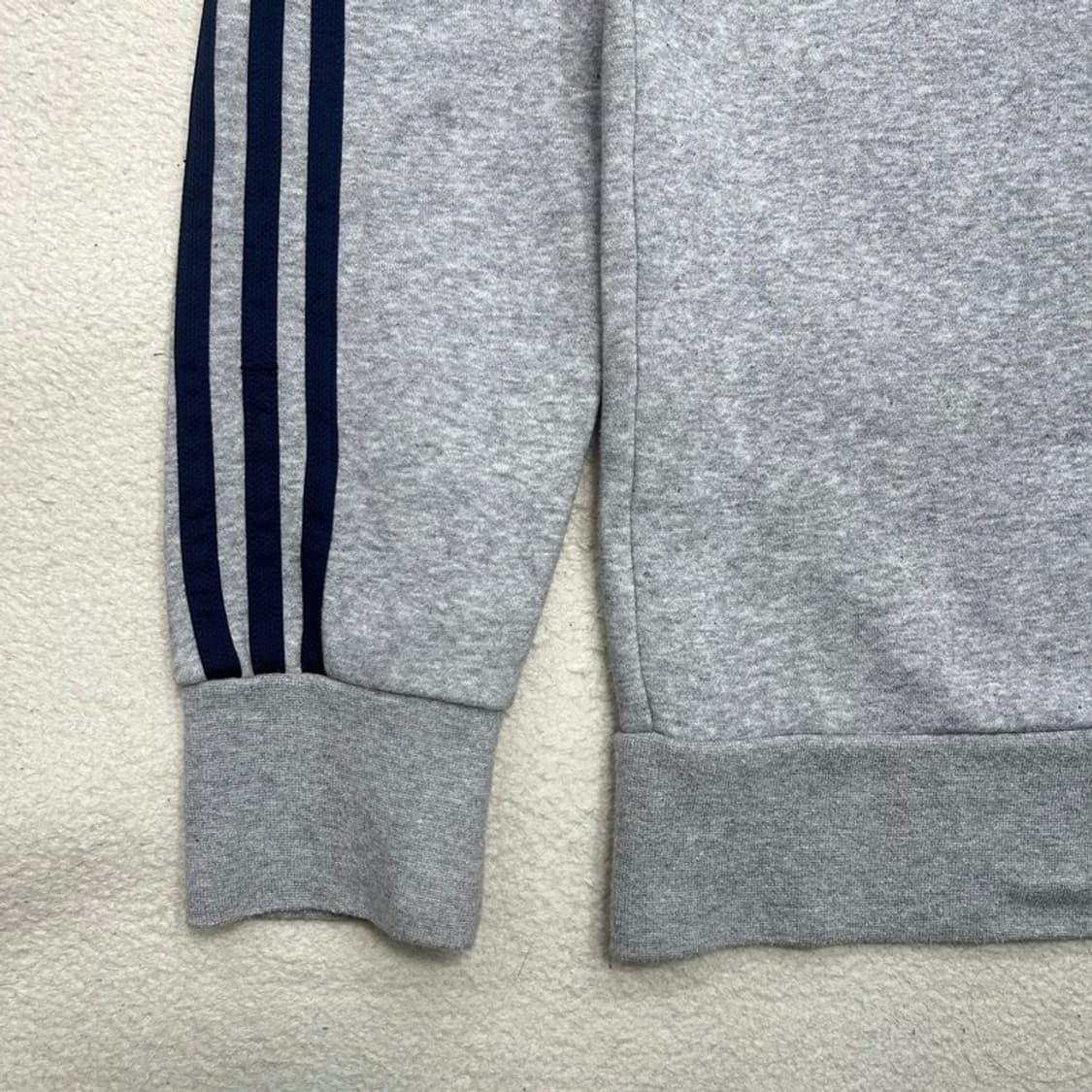 아디다스 에센셜 3S 크루FT L/S 맨투맨 그레이 상품이미지3