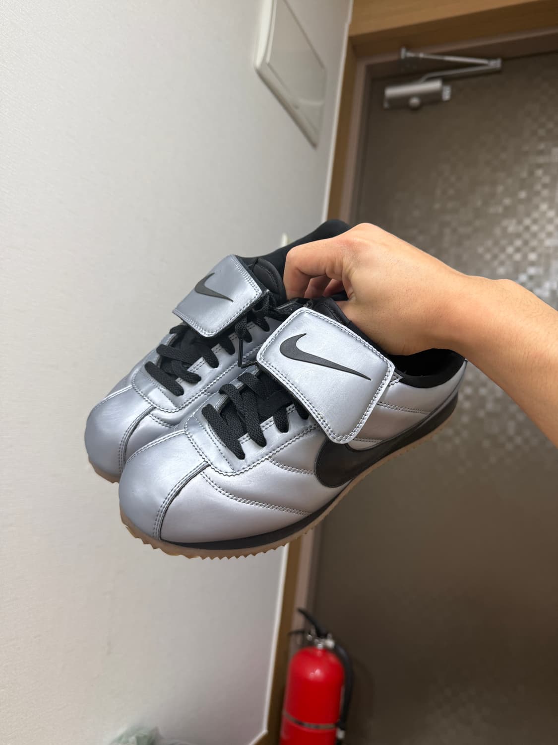 나이키 코르테즈 SE 실버 265mm 상품이미지2