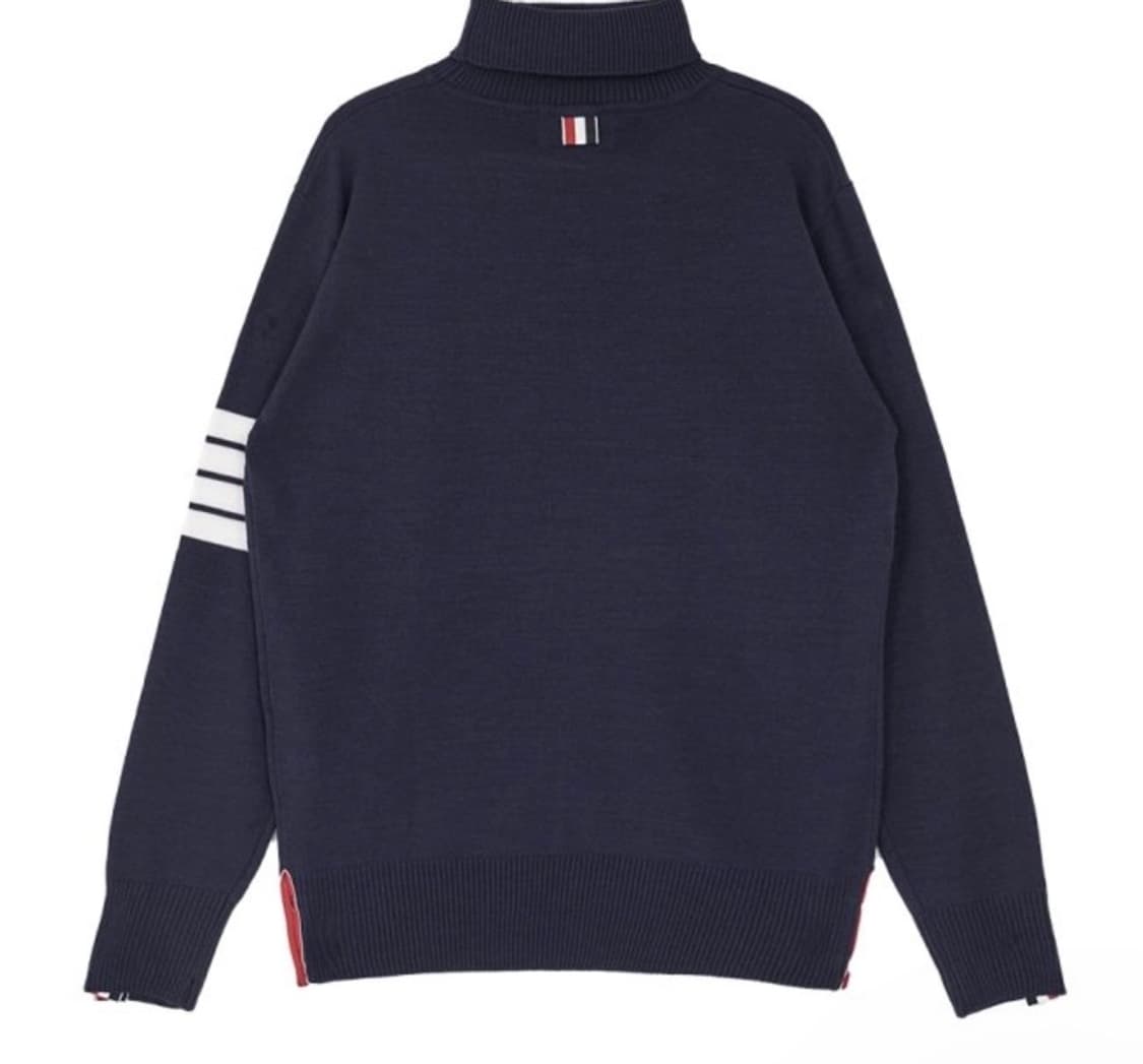 톰브라운 터틀넥 새상품 상품이미지2