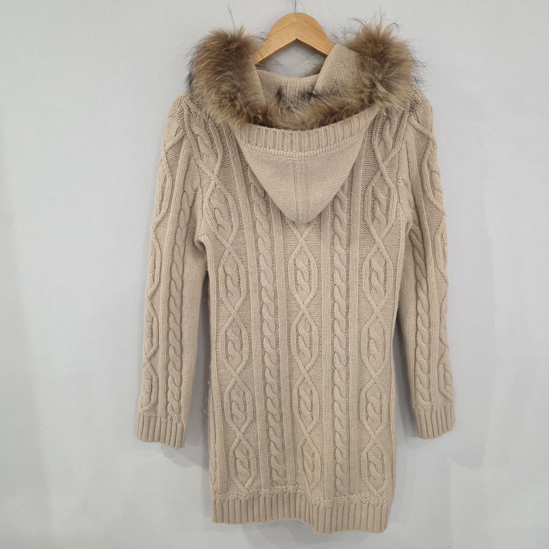 앤클리프 퍼 후드 꽈배기 가디건 90 상품이미지7