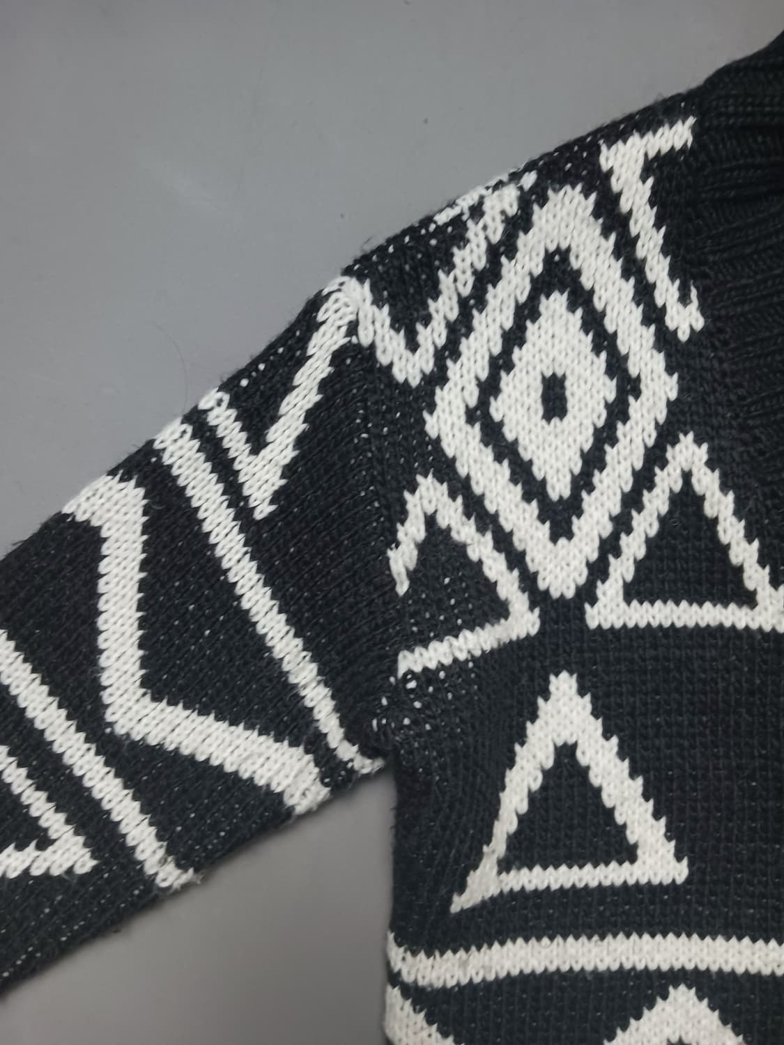 [프리] 뱀파이어 위켄드 패턴 헤비 롱 니트 가디건 오버핏 상품이미지3