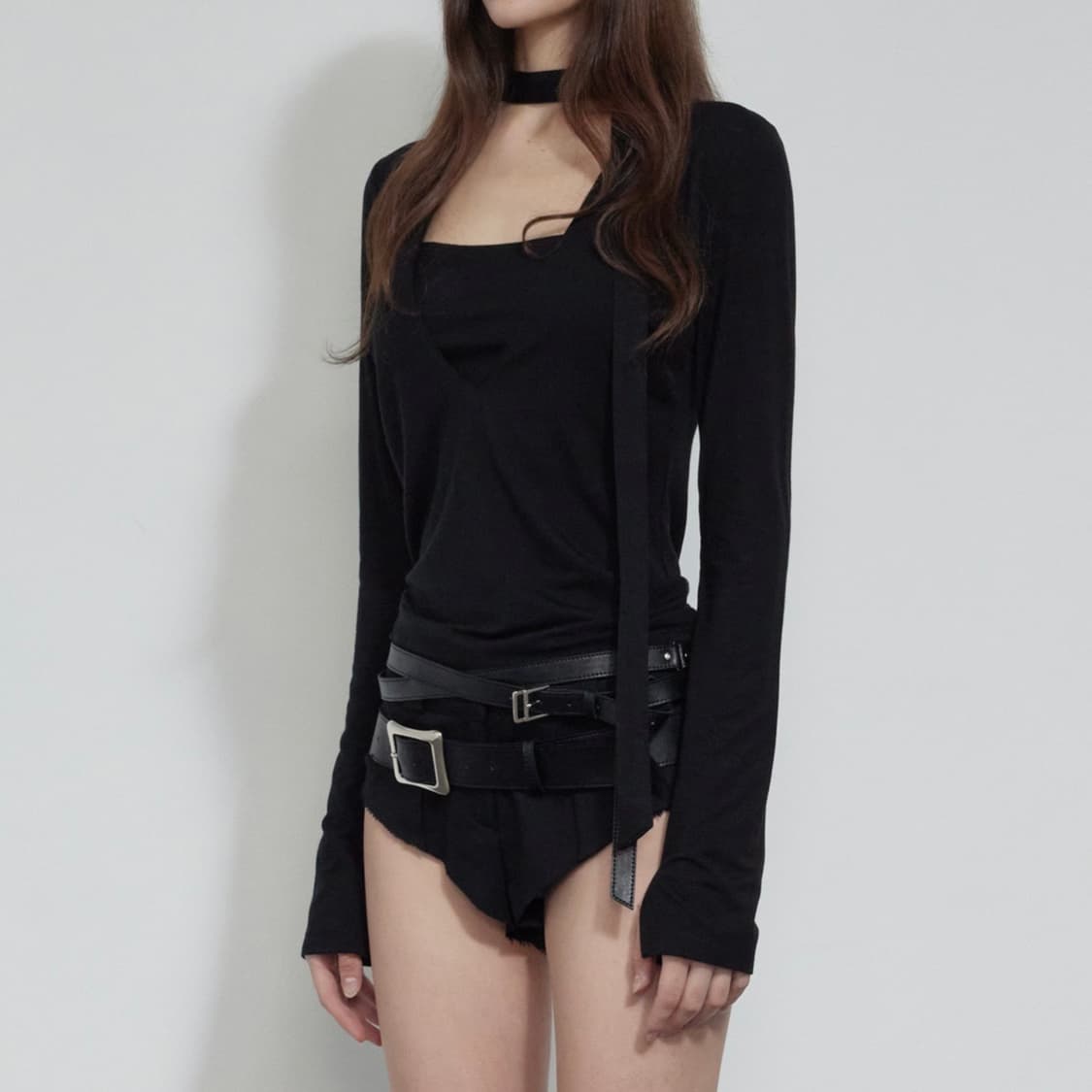 TIE DEEP V-NECK TOP 상품이미지4