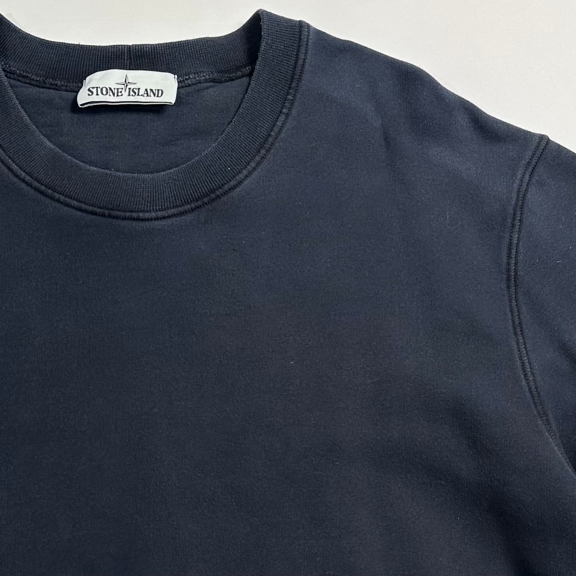 스톤아일랜드 와펜 맨투맨 상품이미지3