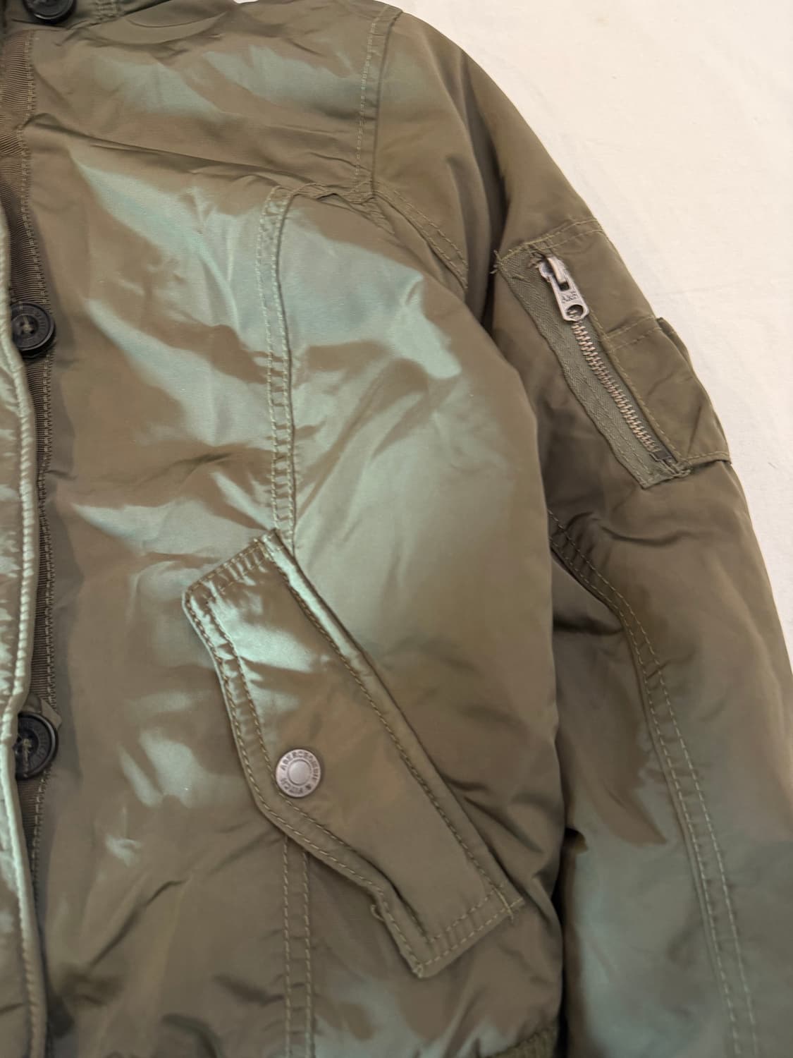 아베크롬비 y2k 울프죠 n2b 퍼 봄버자켓 카키 올리브 상품이미지2