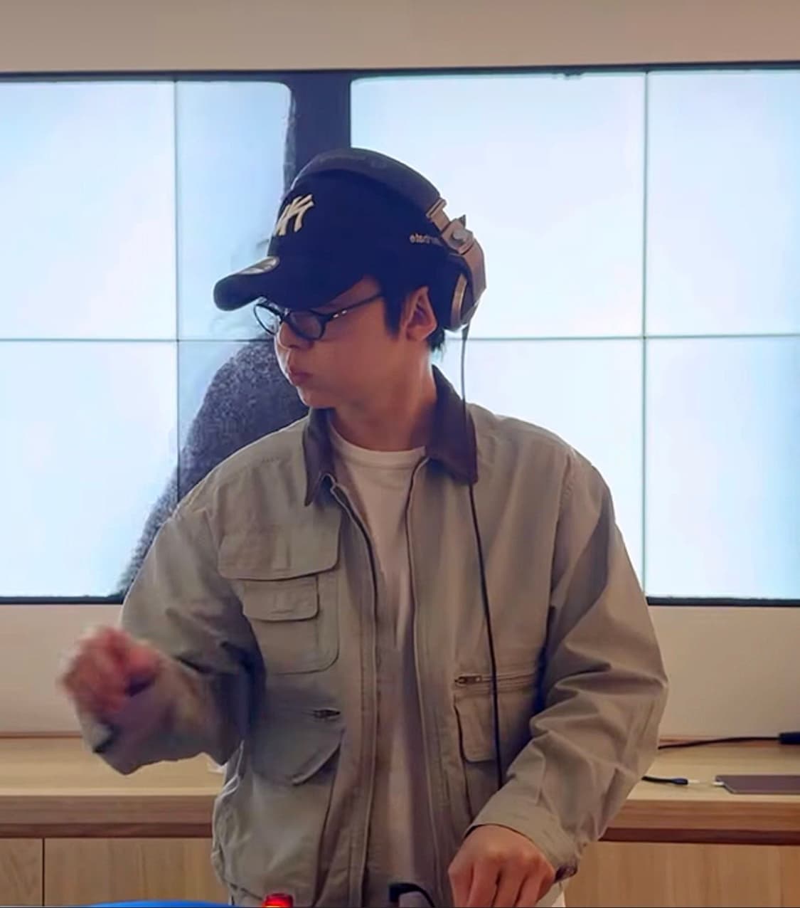 유틸리티 필드 자켓 (기리보이 착용) 상품이미지1