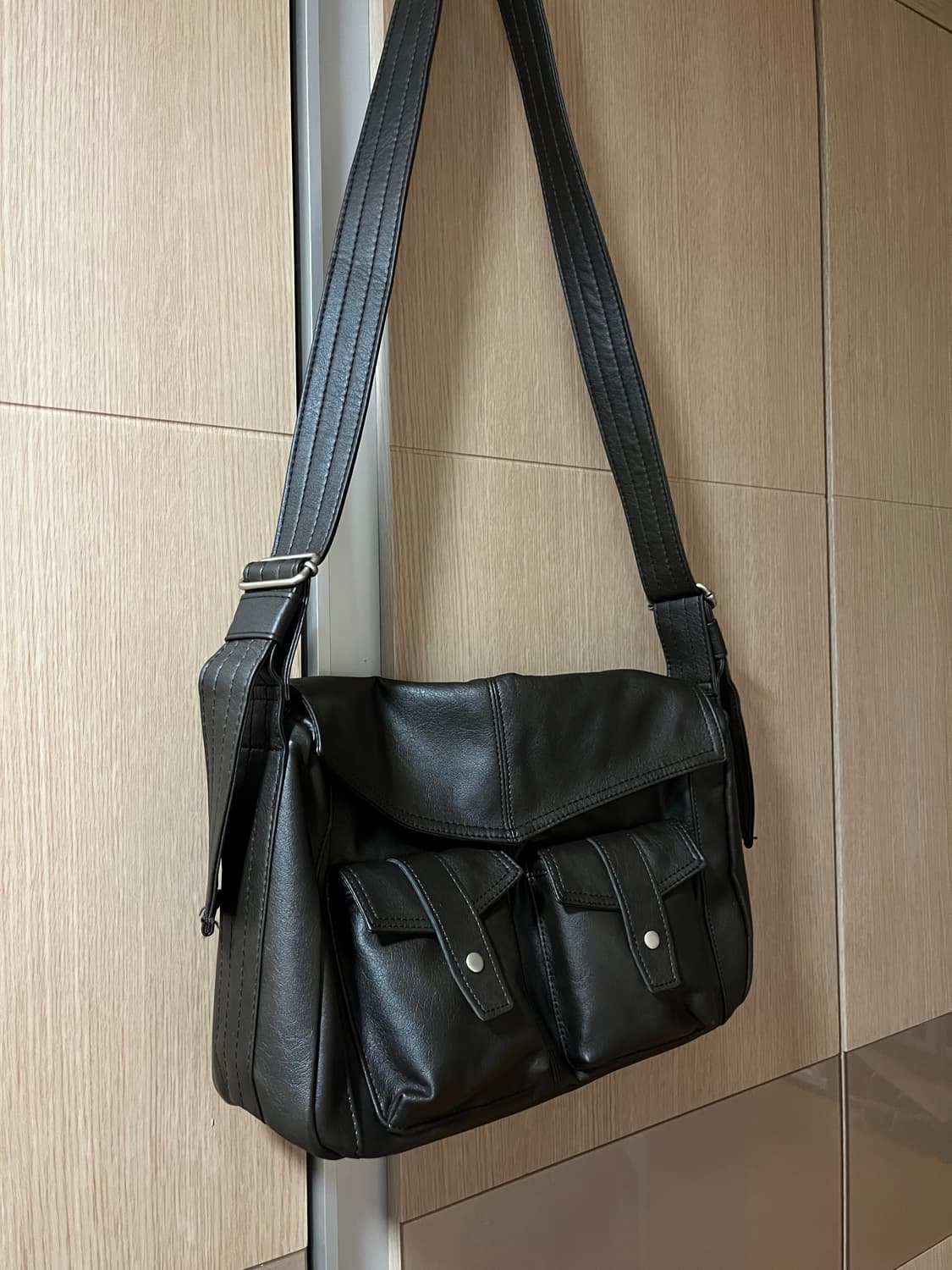 비슬로우 카메라백 다크브라운 새상품 팝니다 상품이미지2