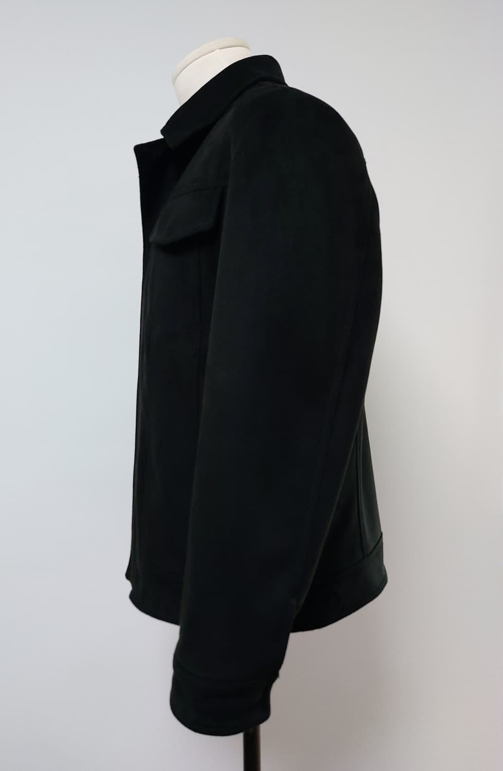 지오송지오 블랙 스웨이드 페이크 트러커 자켓(100)

 상품이미지2