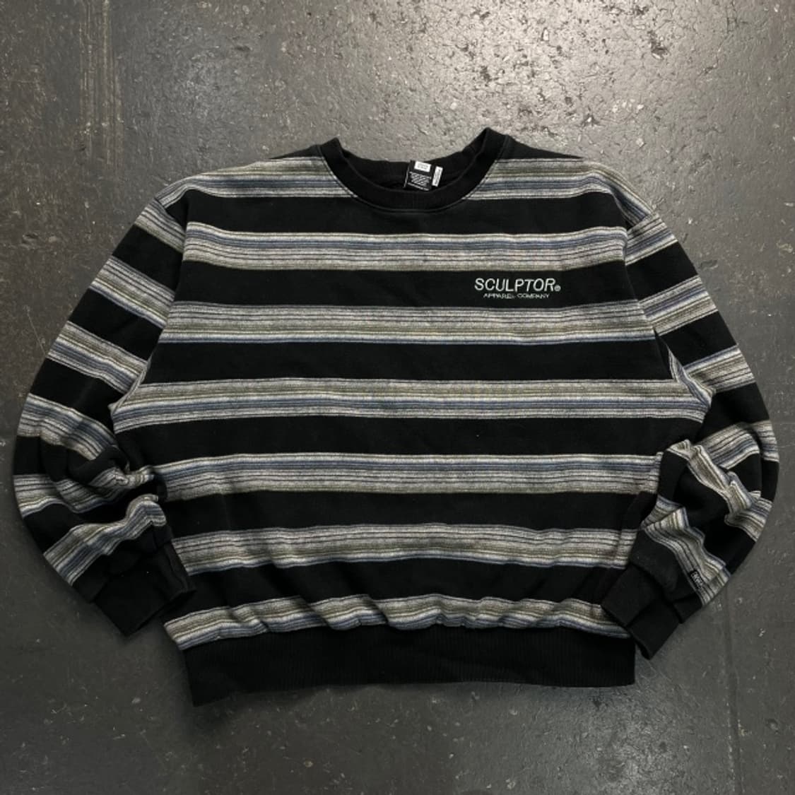 100 스컬프터 크롭 니트  상품이미지1