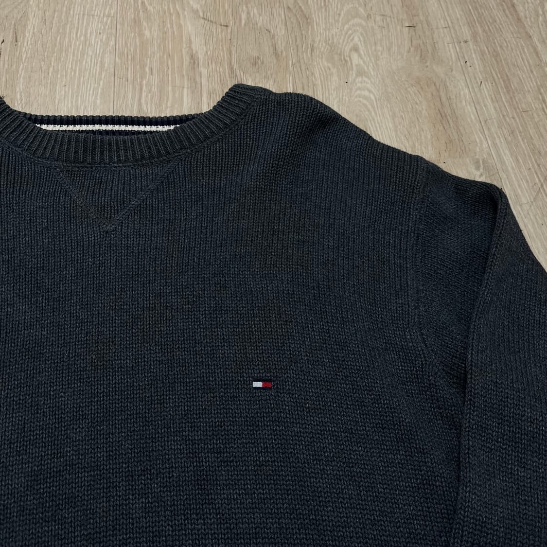 타미힐피거 스몰플래그 로고 코튼 라운드 니트 S(90) 상품이미지2