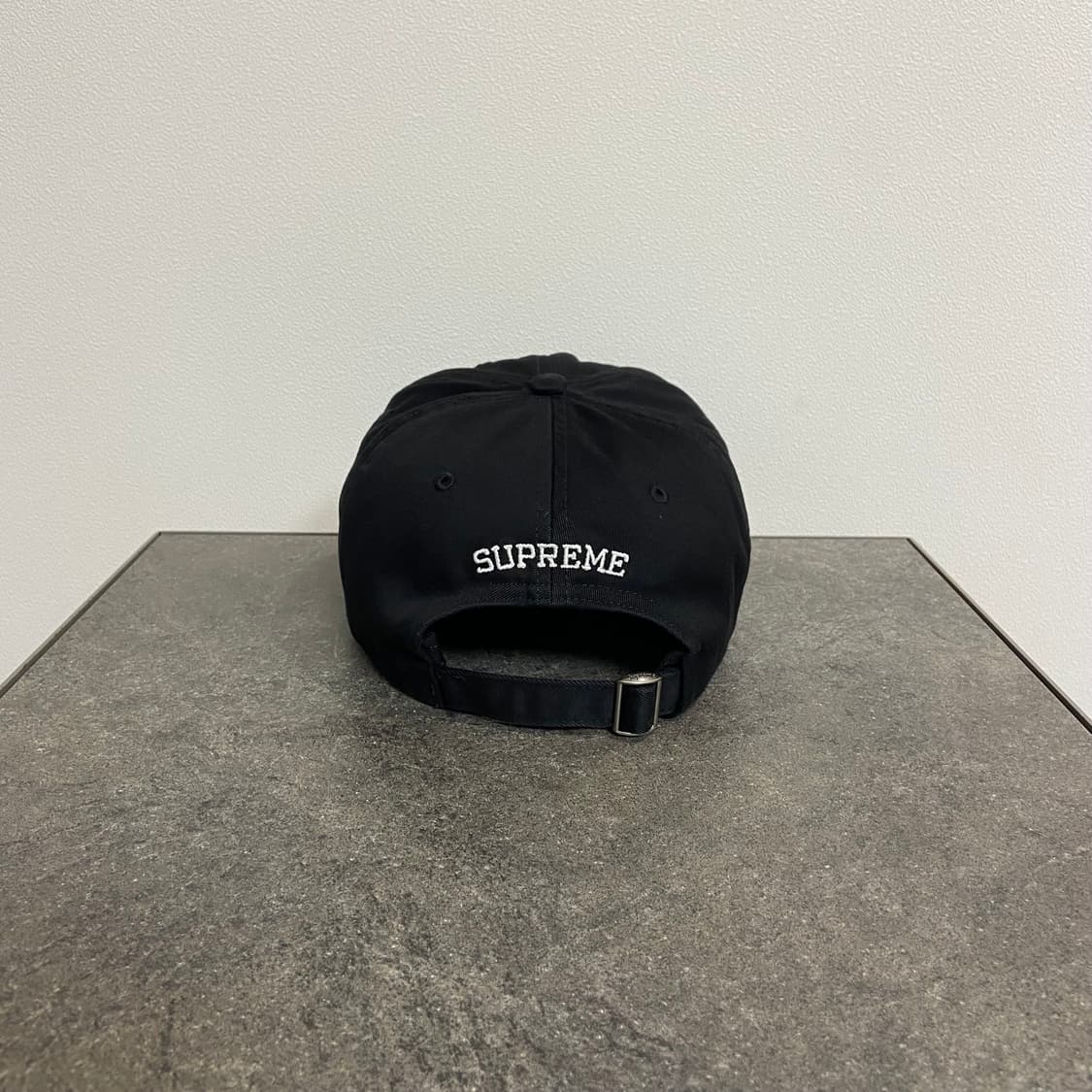 슈프림 21FW EST.1994 워시드 블랙 볼캡 모자 상품이미지4