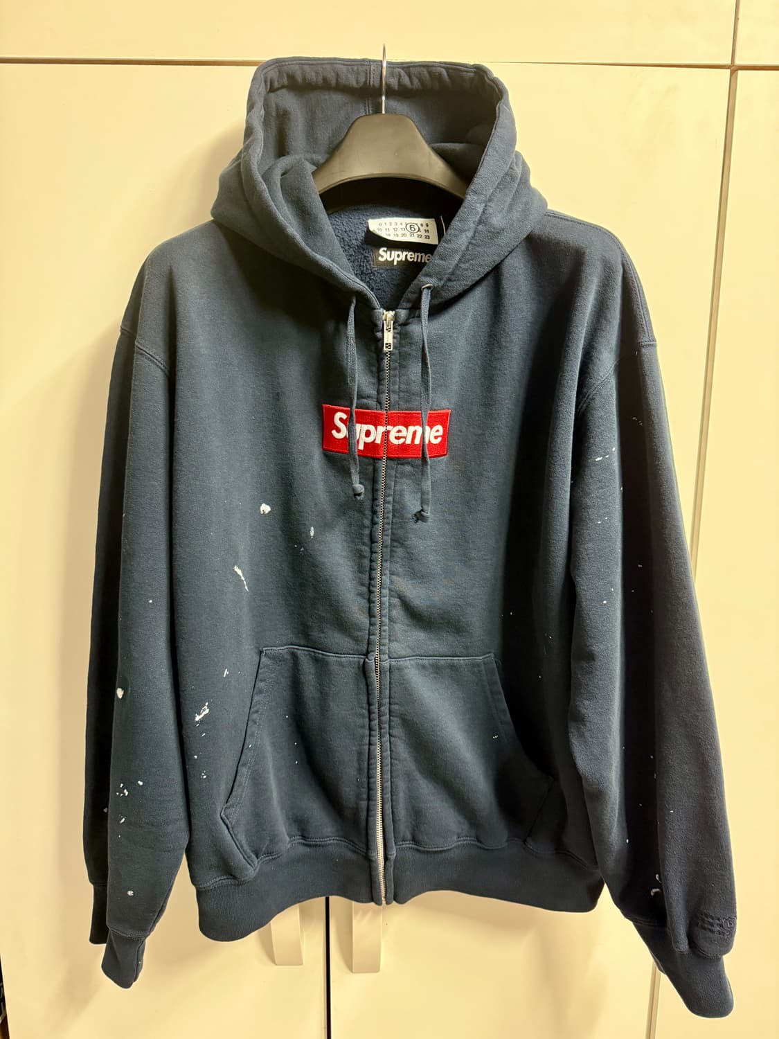 슈프림 x MM6 메종 마르지엘라 박스로고 집업 네이비 L사이즈 판매 상품이미지3