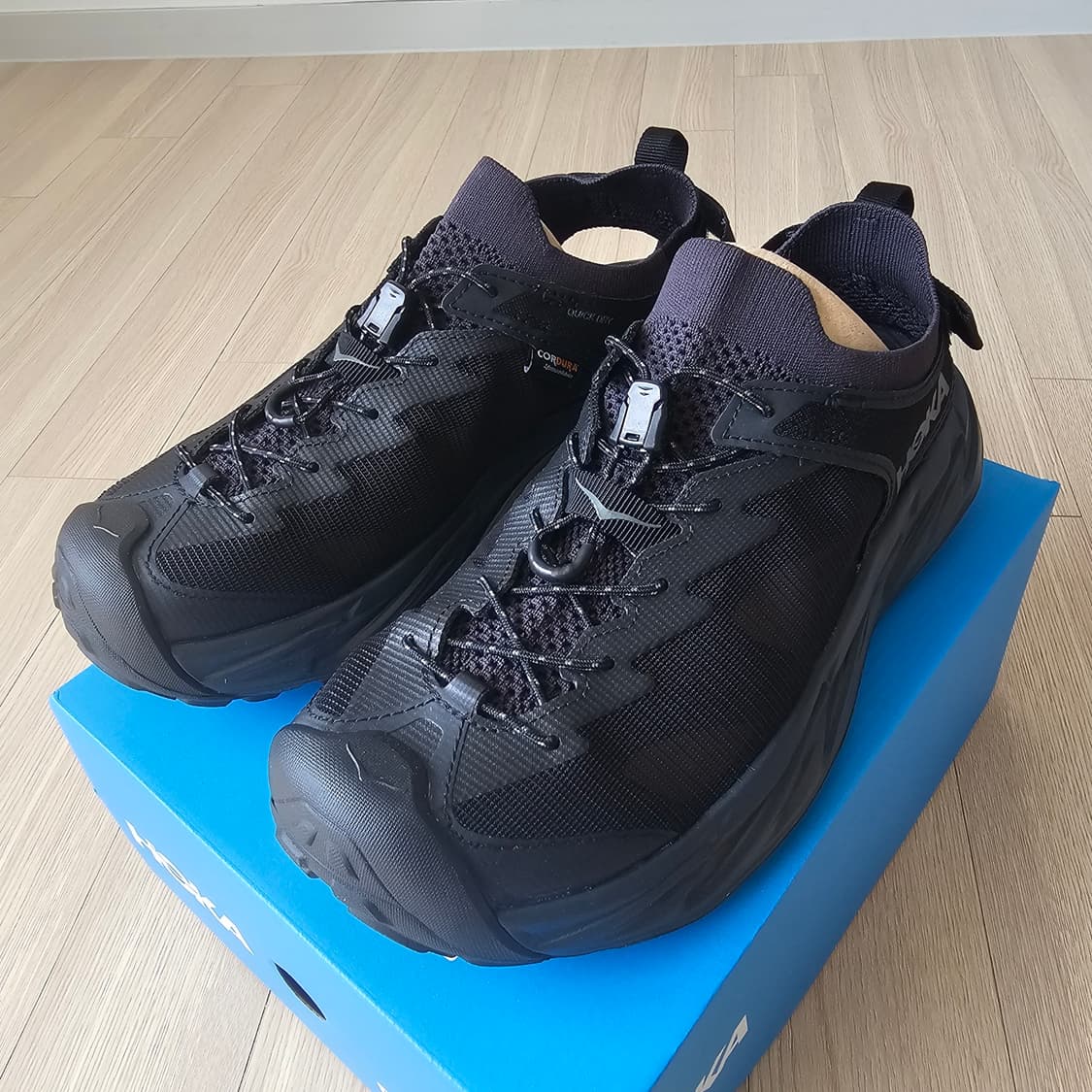 280 새제품) 호카 호파라 2 블랙 샌들 슬리퍼 남자 1147650 상품이미지2