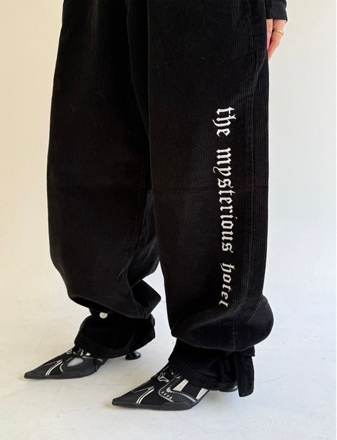 더미스테리어스호텔 코듀로이 벨티드 팬츠 1사이즈 상품이미지4