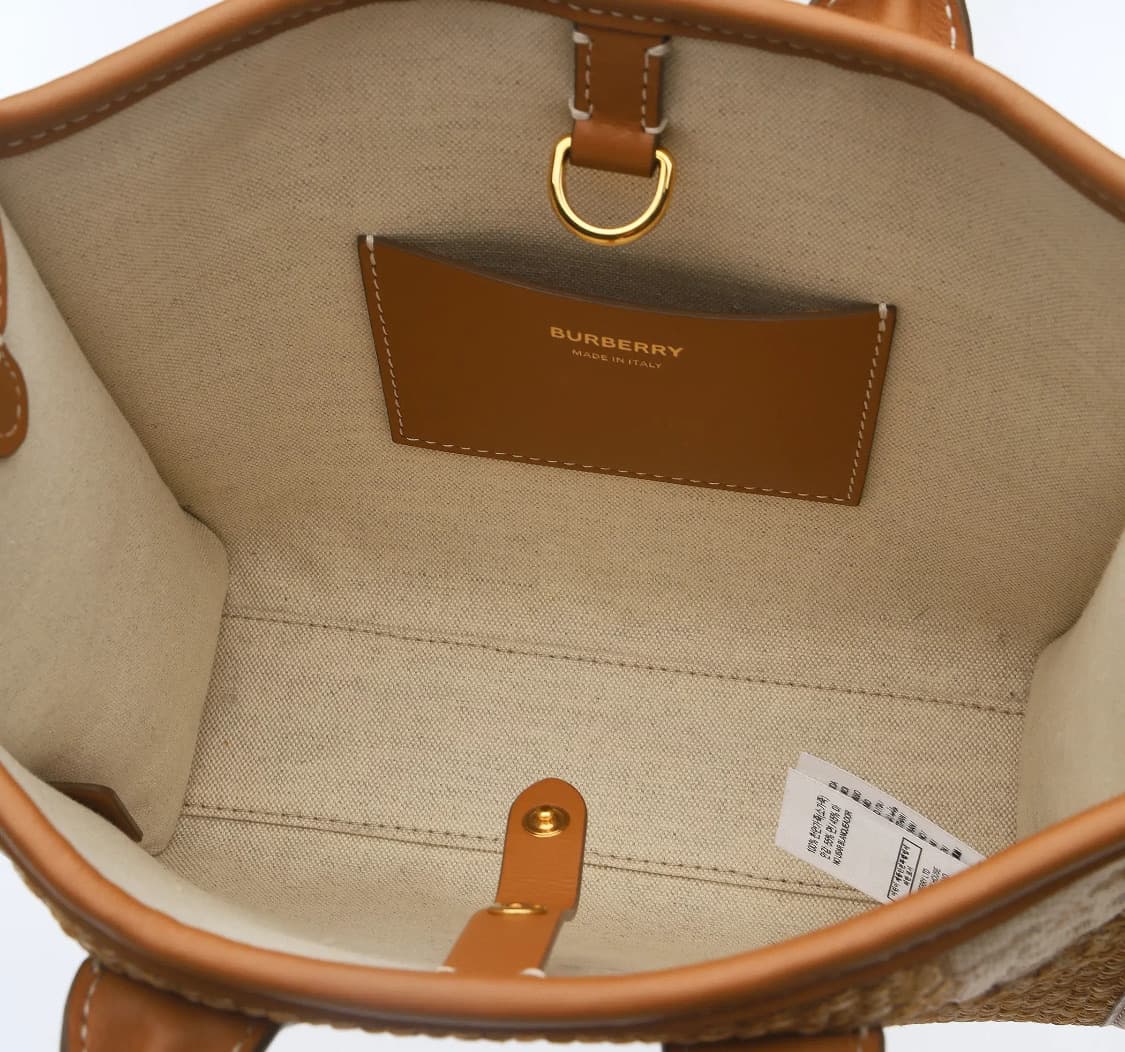 [S급] 버버리 TB 로고 미니 프레야 토트백 판매합니다!!! 상품이미지5