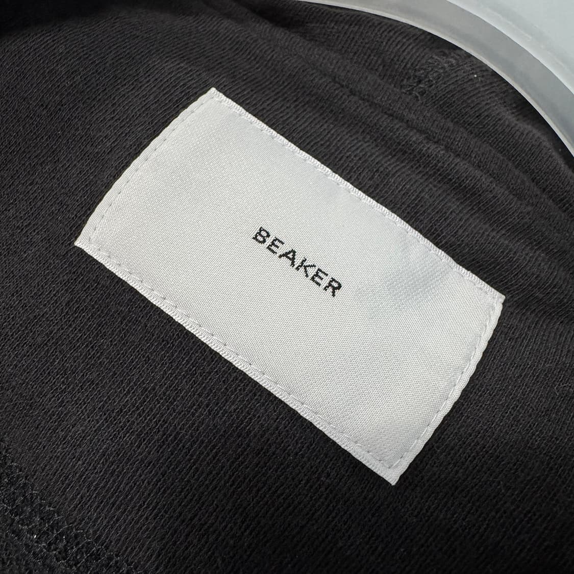 비이커 22 크롭 후드 집업 상품이미지2