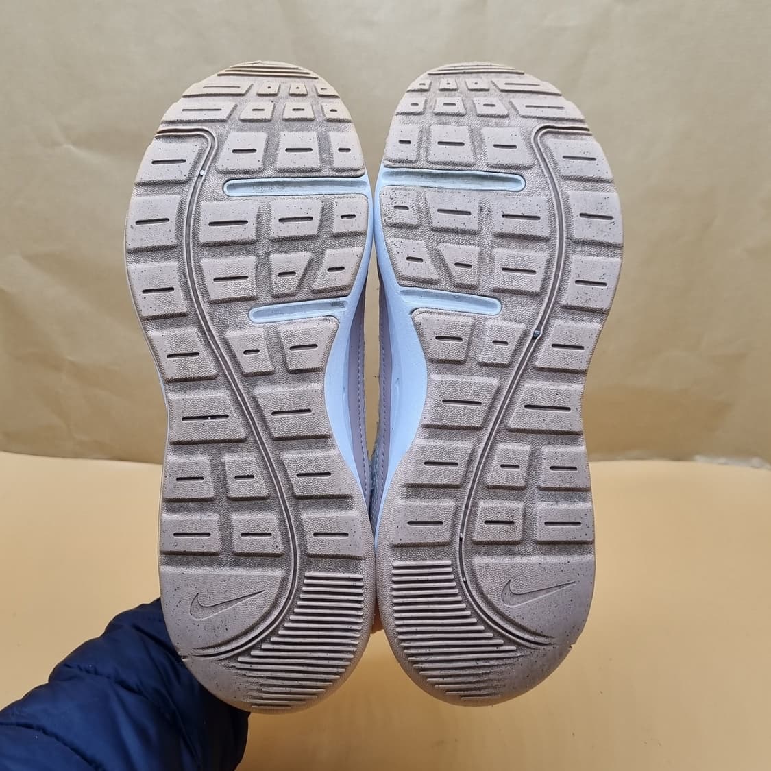 나이키 에어맥스 AP 핑크 여성운동화240. 상품이미지3