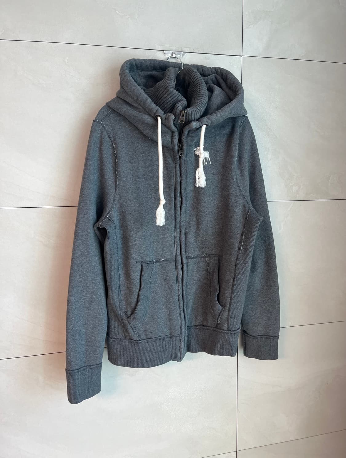 아베크롬비 화이트 순록 대장 후드집업 그레이 [M] 상품이미지3