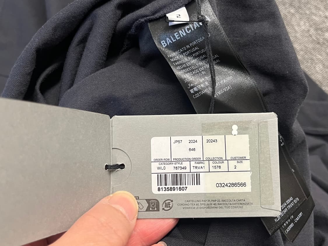 [105] 발렌시아가 AGAICHELAB 블랙 반팔티 새제품 2  상품이미지4