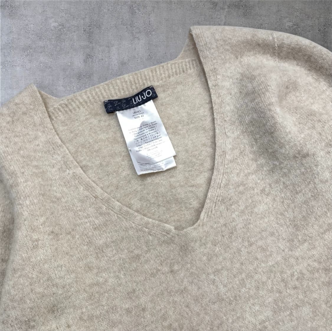 리우조 Liu jo 연베이지 캐시미어 브이넥 니트 42 상품이미지4