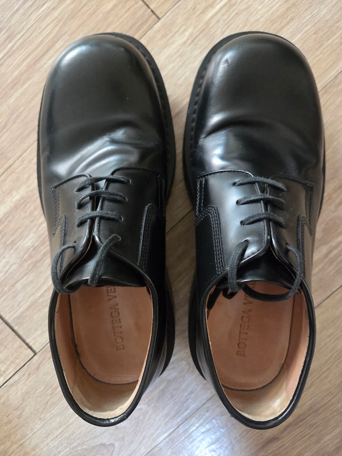 보테가베네타 바운스 더비 블랙 39.5 사이즈 상품이미지2