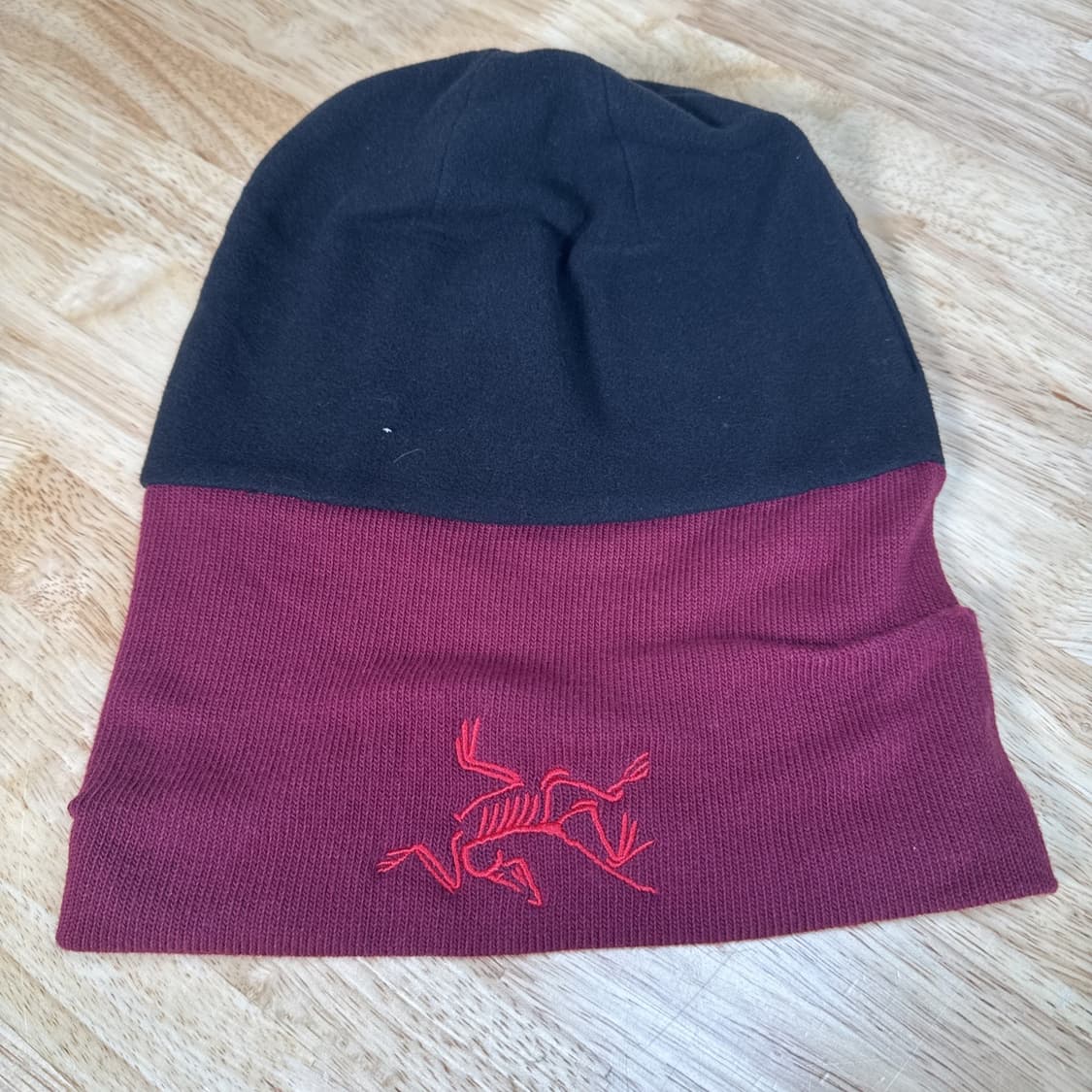 아크테릭스 버드 로고 니트 비니 마룬 상품이미지4