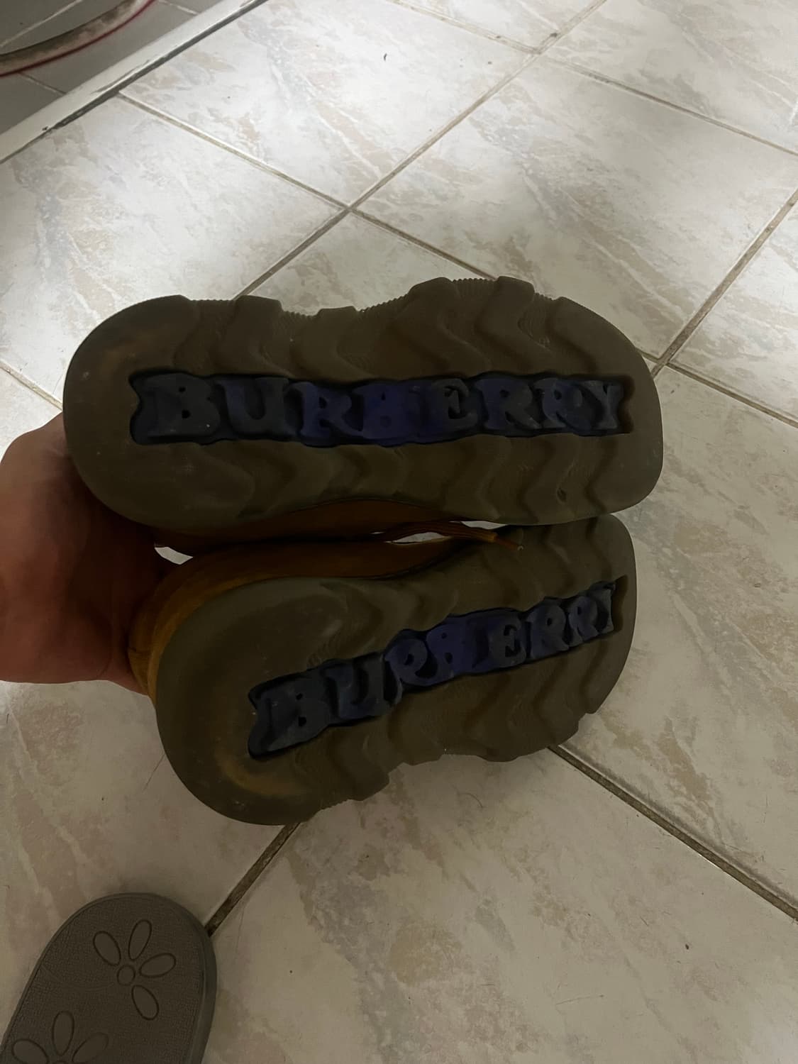 버버리 크리퍼 슈즈 상품이미지3